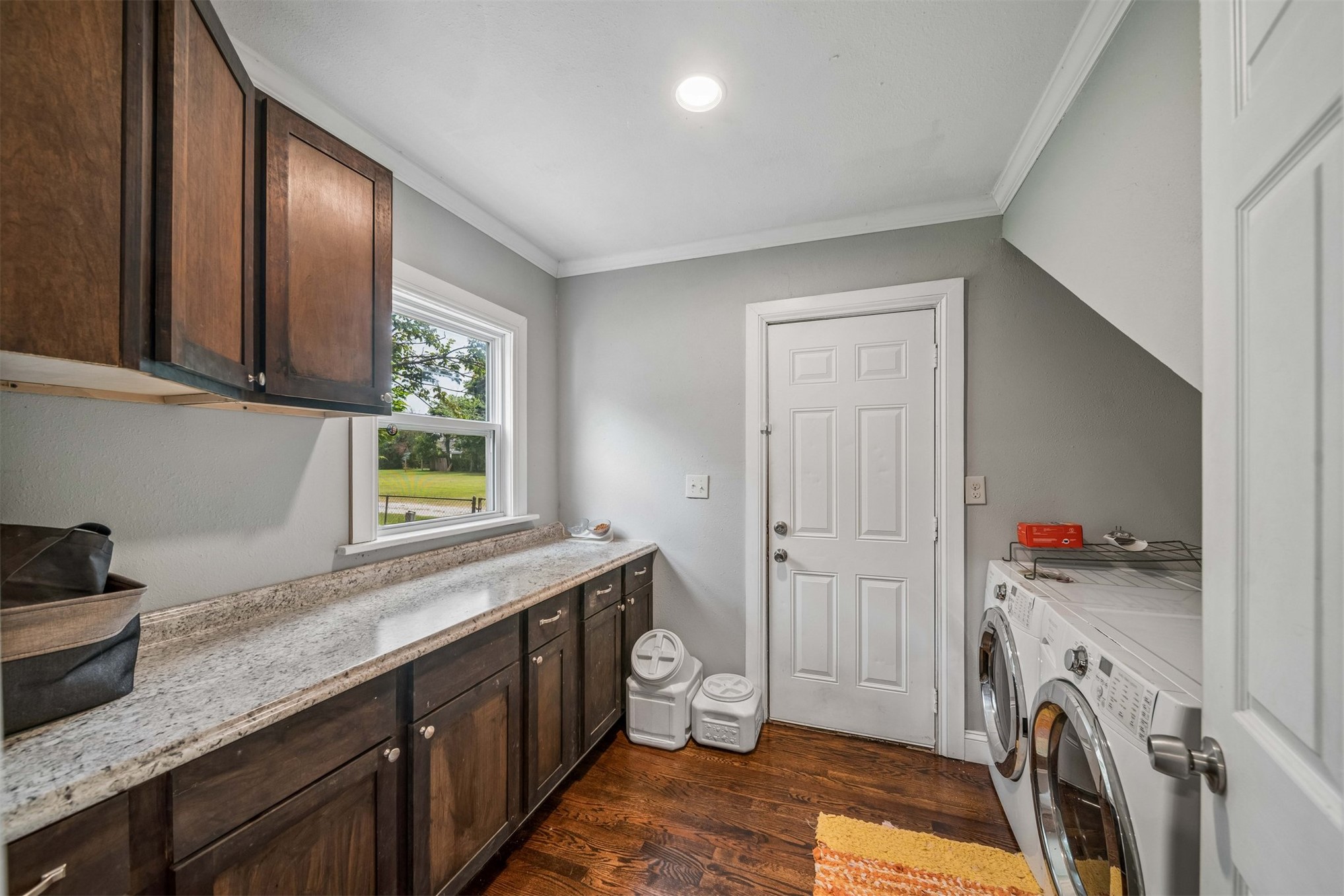 712 N Seminole Avenue Property Photo 10