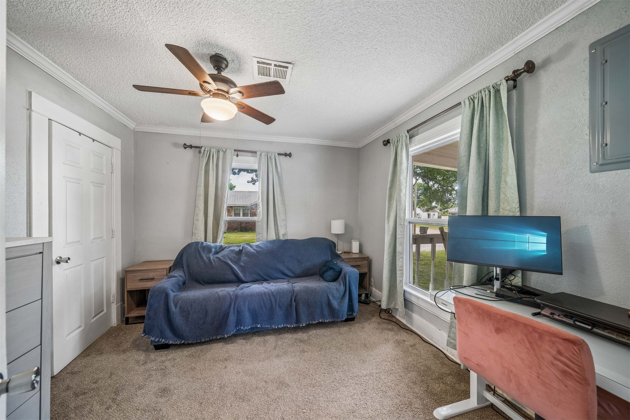 712 N Seminole Avenue Property Photo 11