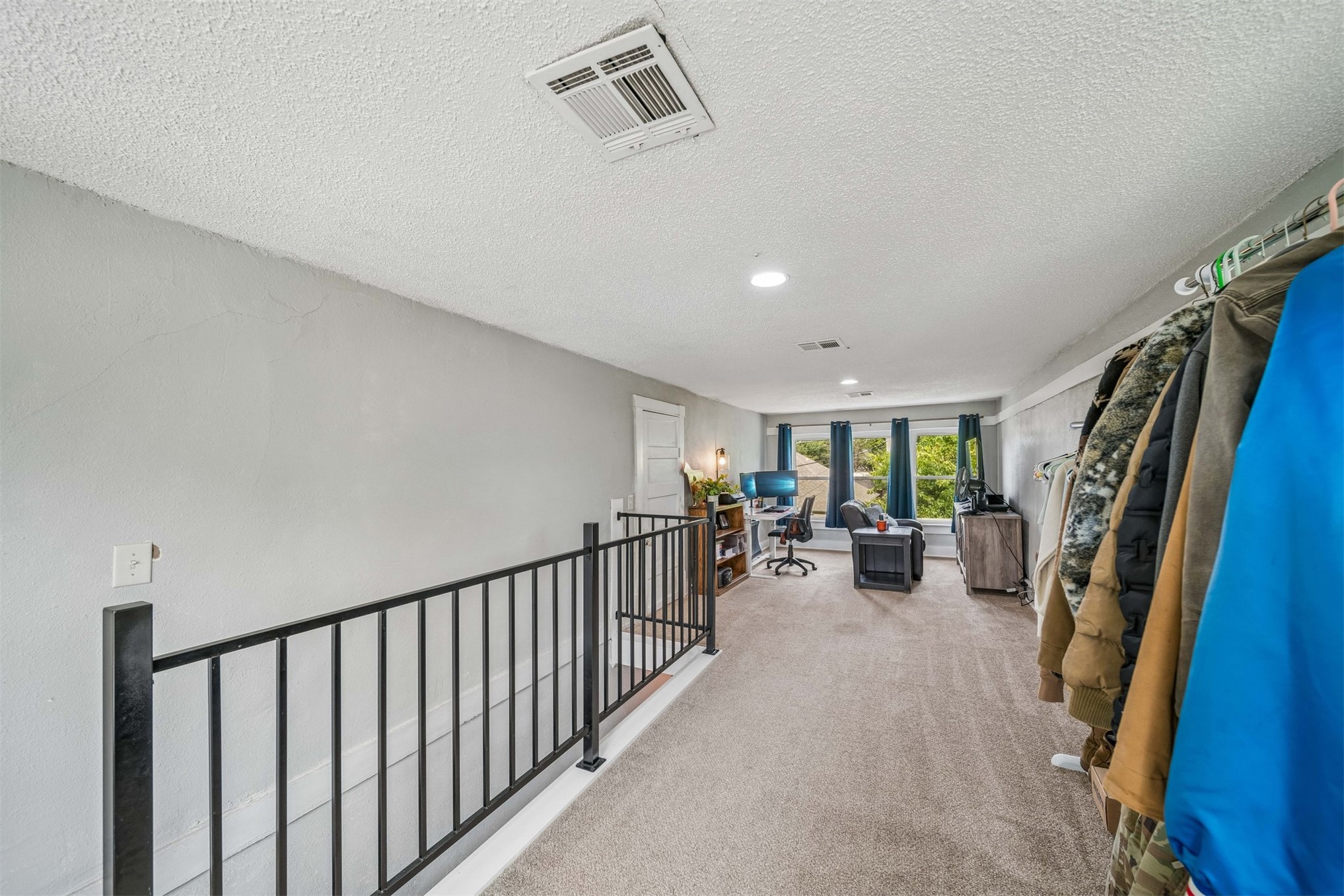 712 N Seminole Avenue Property Photo 15