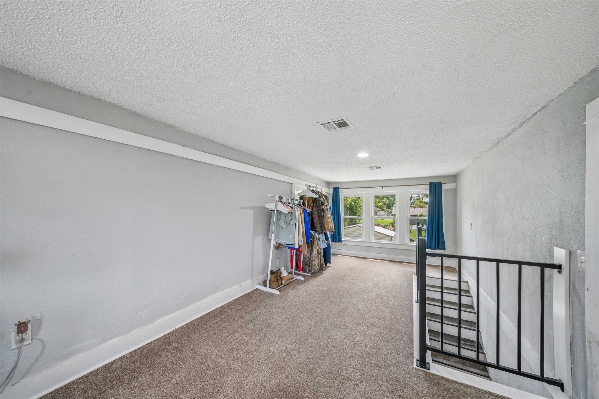 712 N Seminole Avenue Property Photo 18