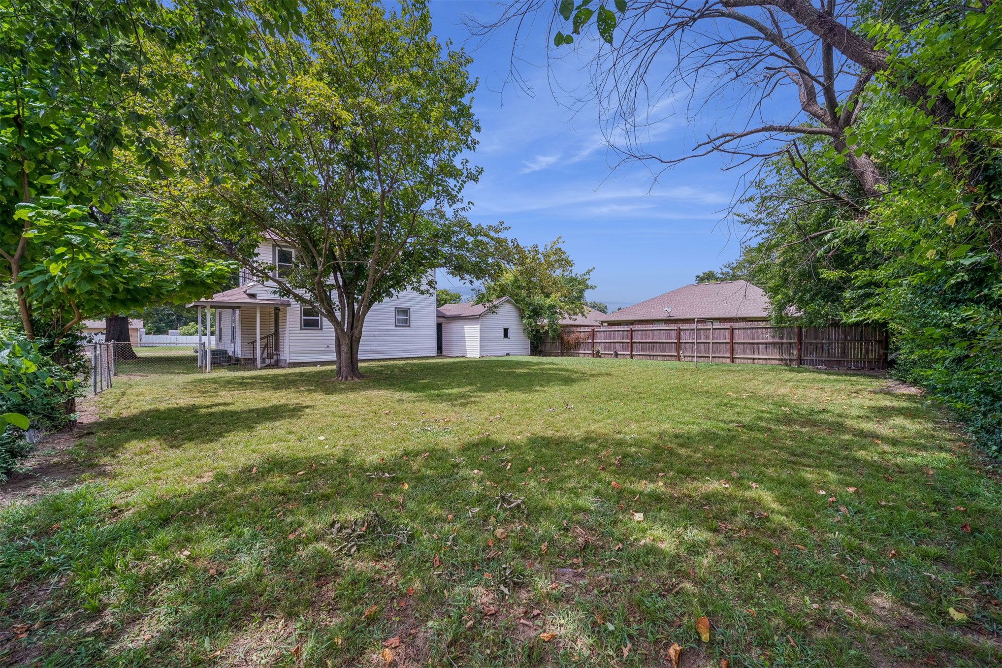 712 N Seminole Avenue Property Photo 25