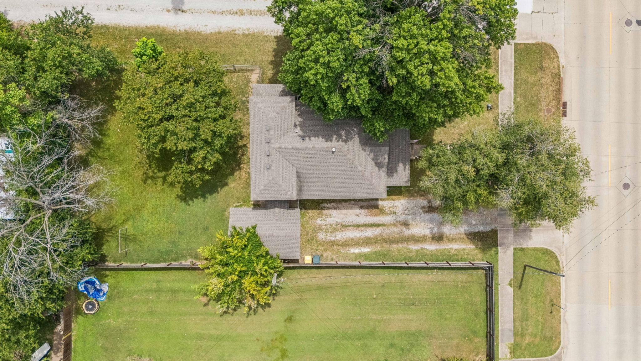 712 N Seminole Avenue Property Photo 27