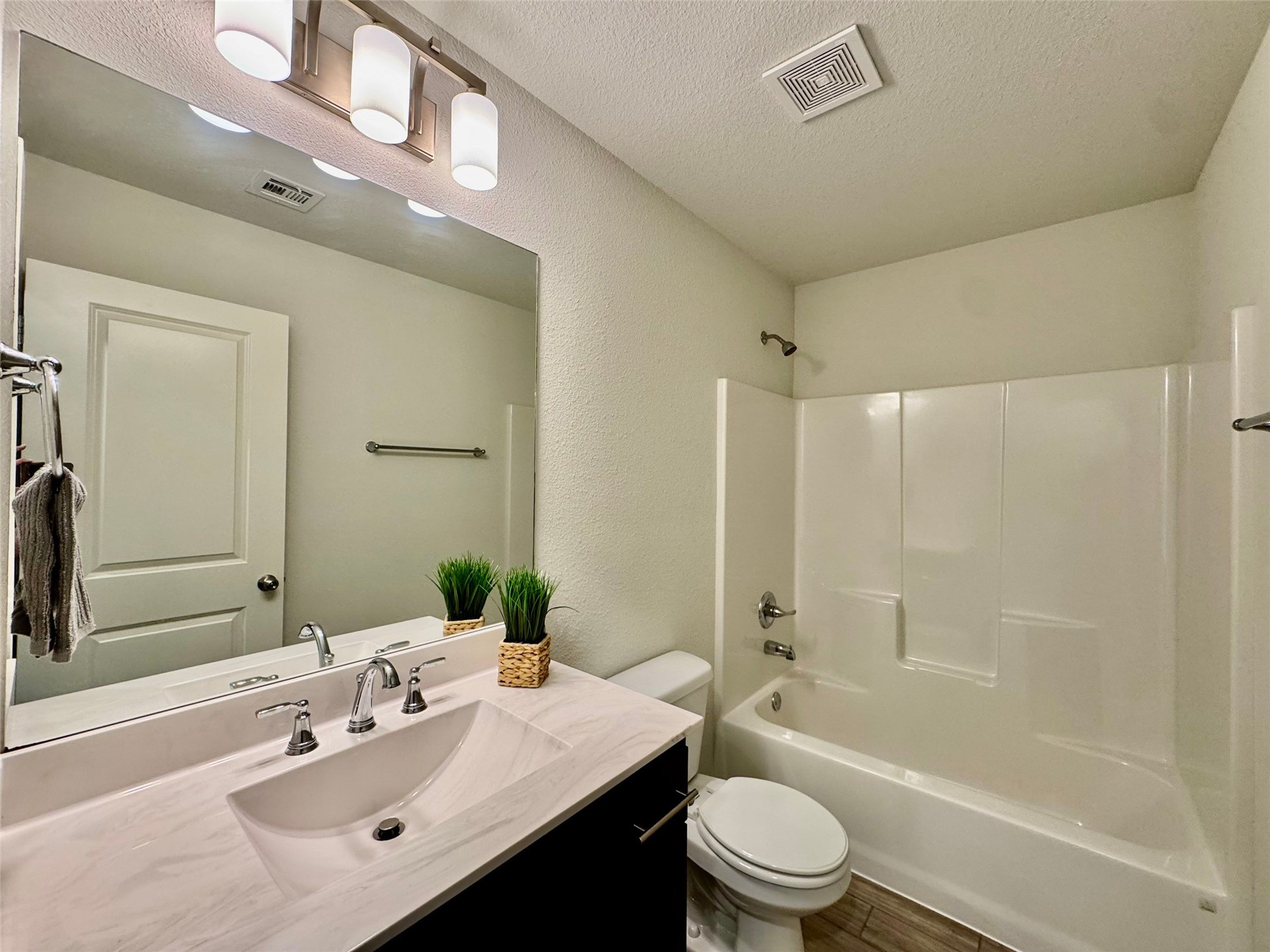 8713 N 63rd East Avenue Property Photo 28