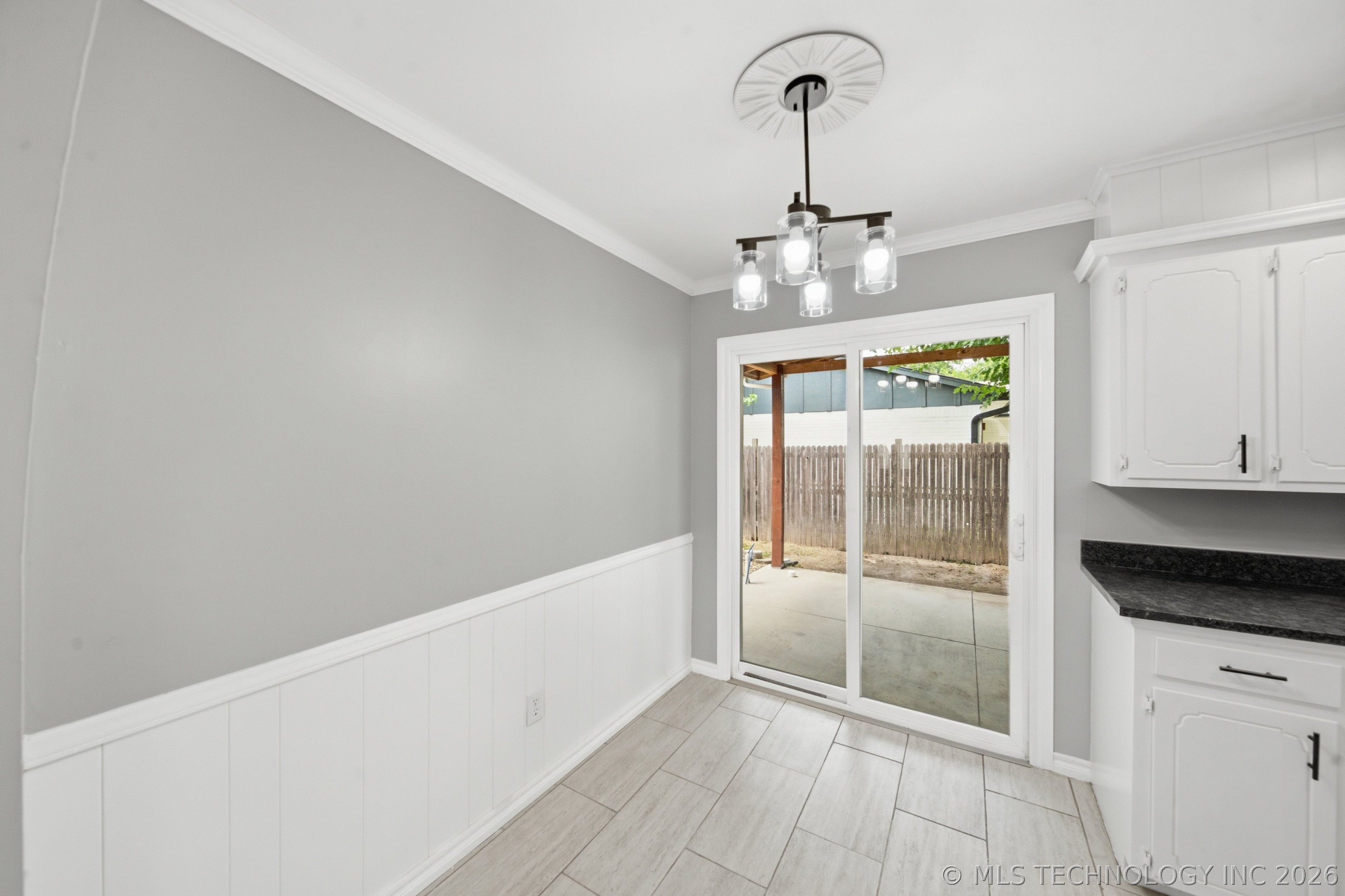 12019 E 37th Street Property Photo 9