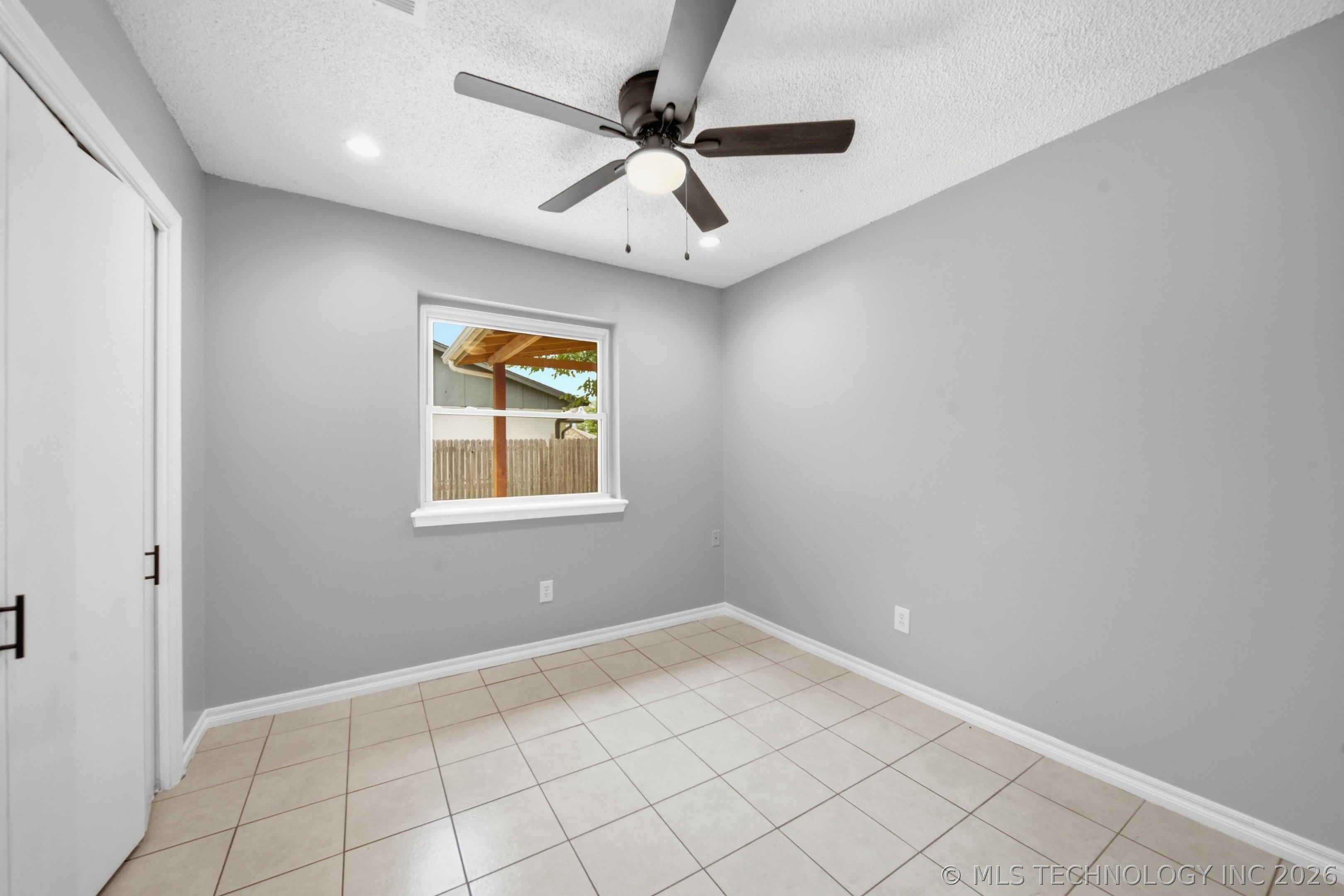 12019 E 37th Street Property Photo 18