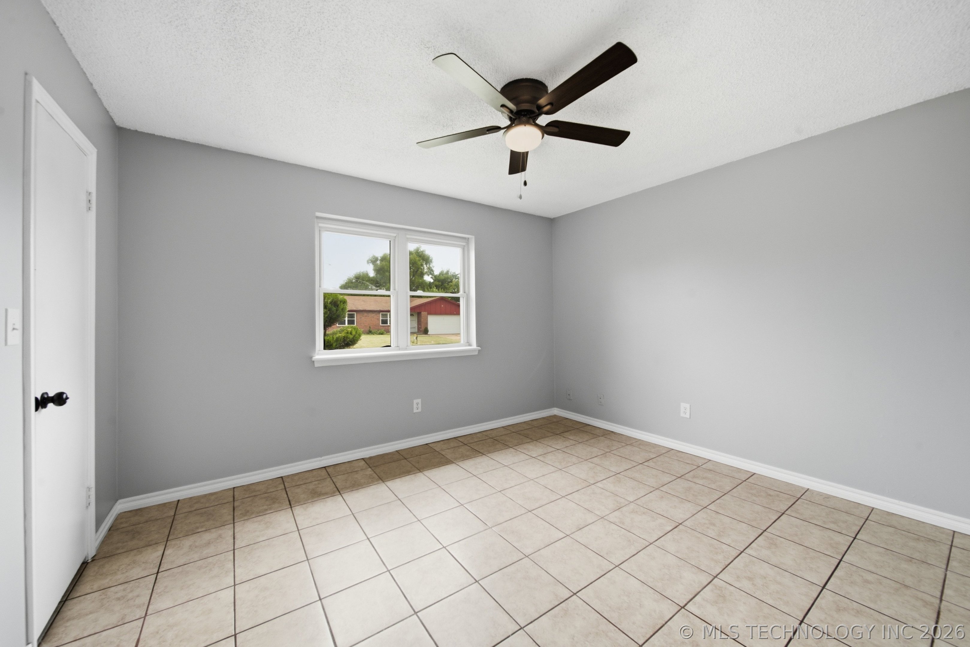 12019 E 37th Street Property Photo 21