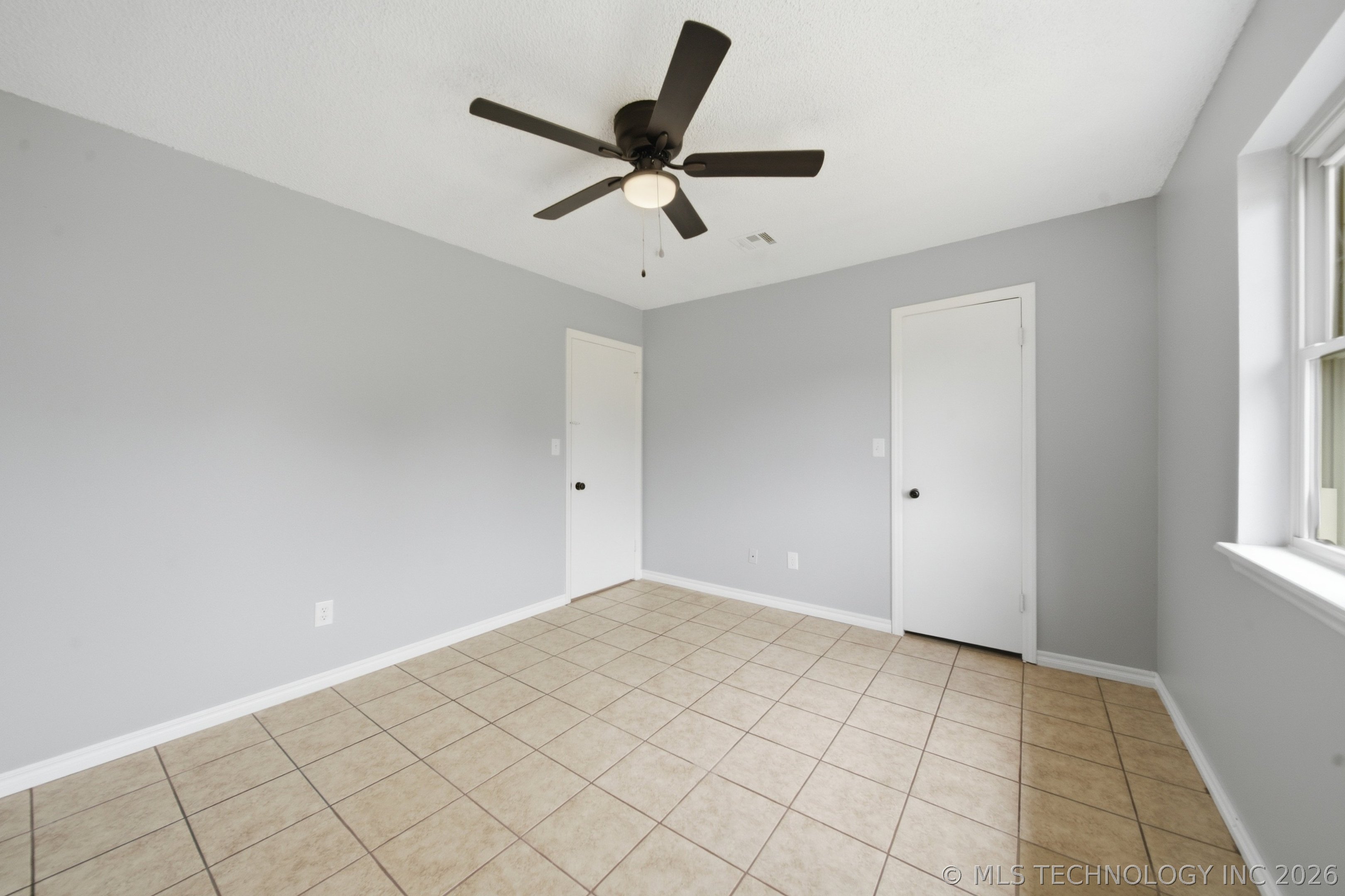 12019 E 37th Street Property Photo 24