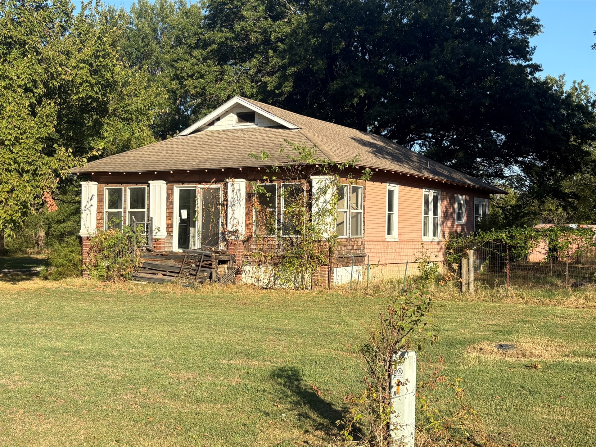 204 Olive Street Property Photo 1