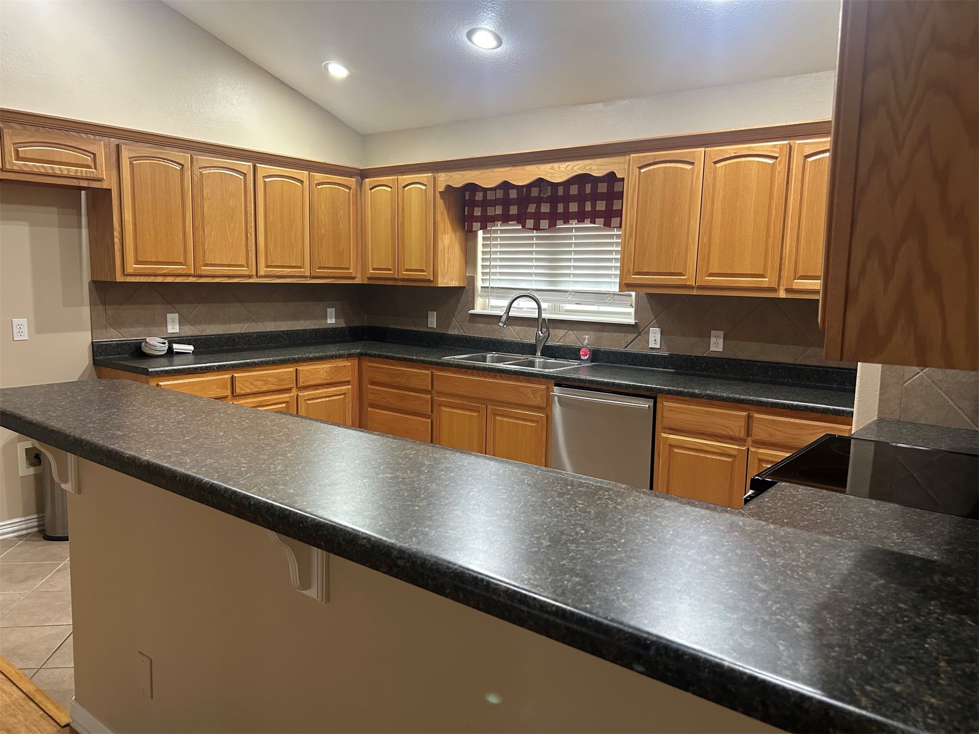 308 S Mary Avenue E Property Photo 4