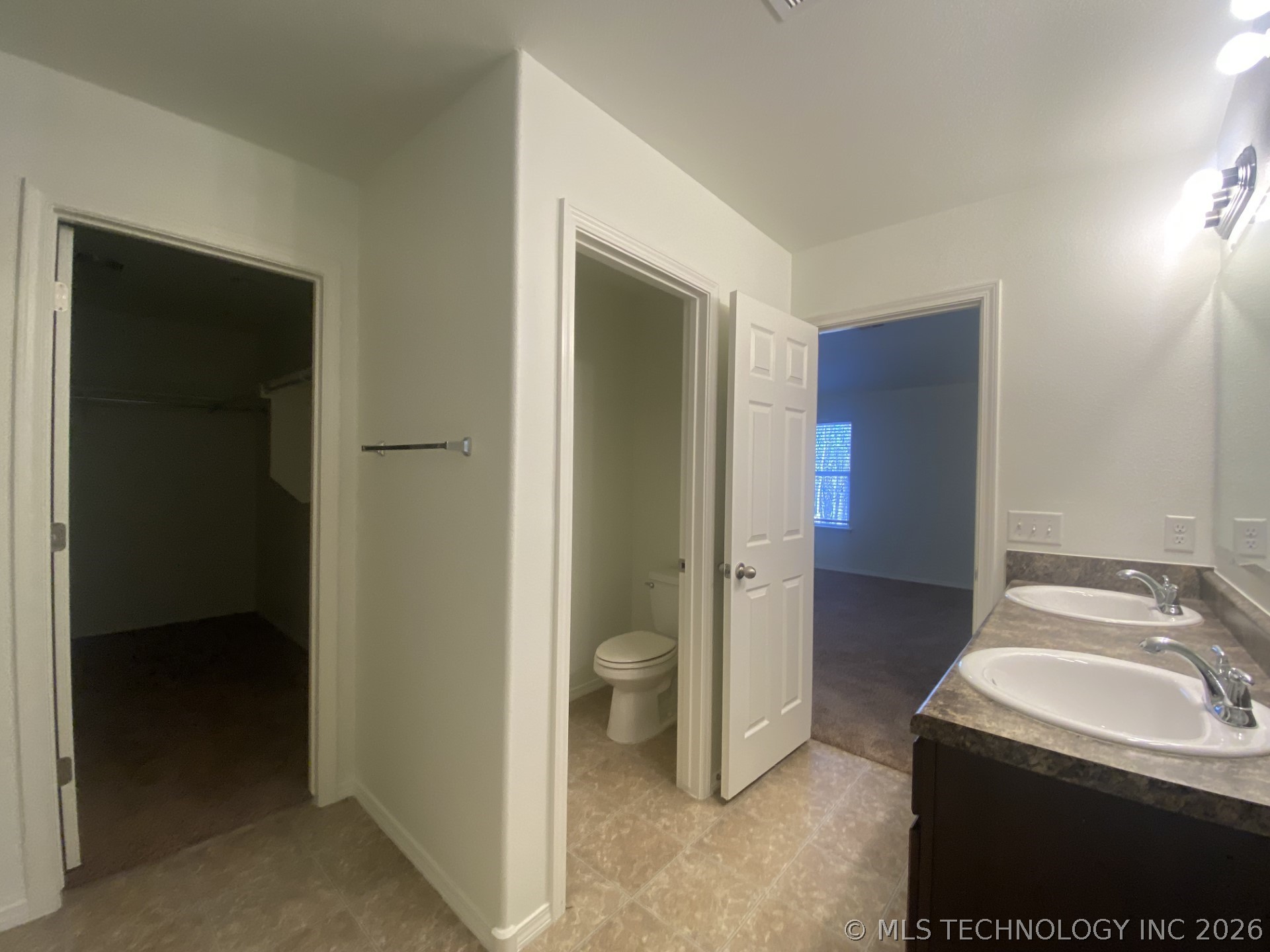 14836 S Hudson Avenue Property Photo 10
