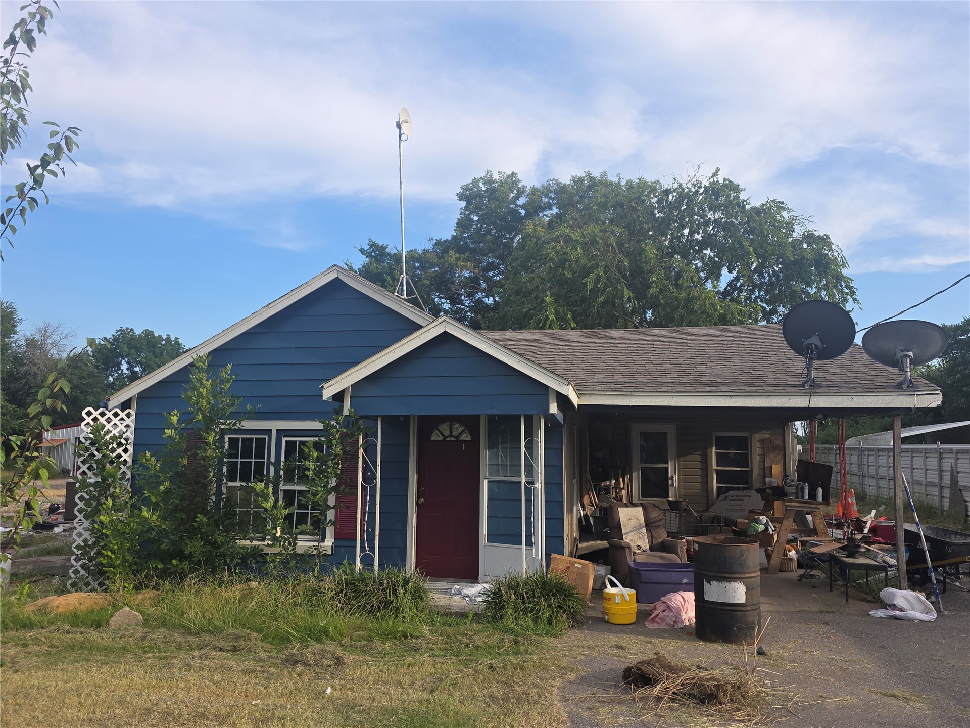 806 E Main Street N Property Photo 1