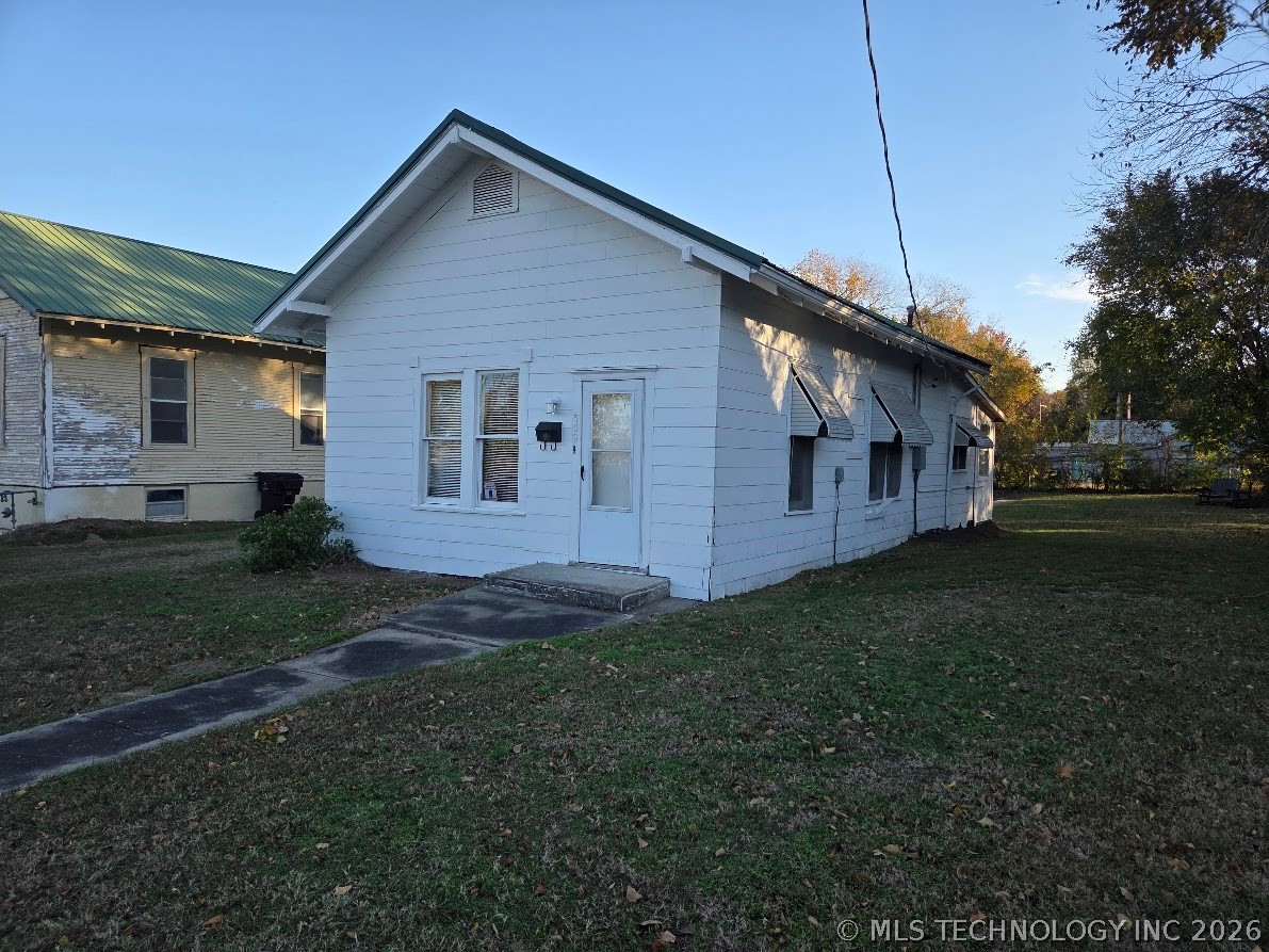 309 W Foley Property Photo 2