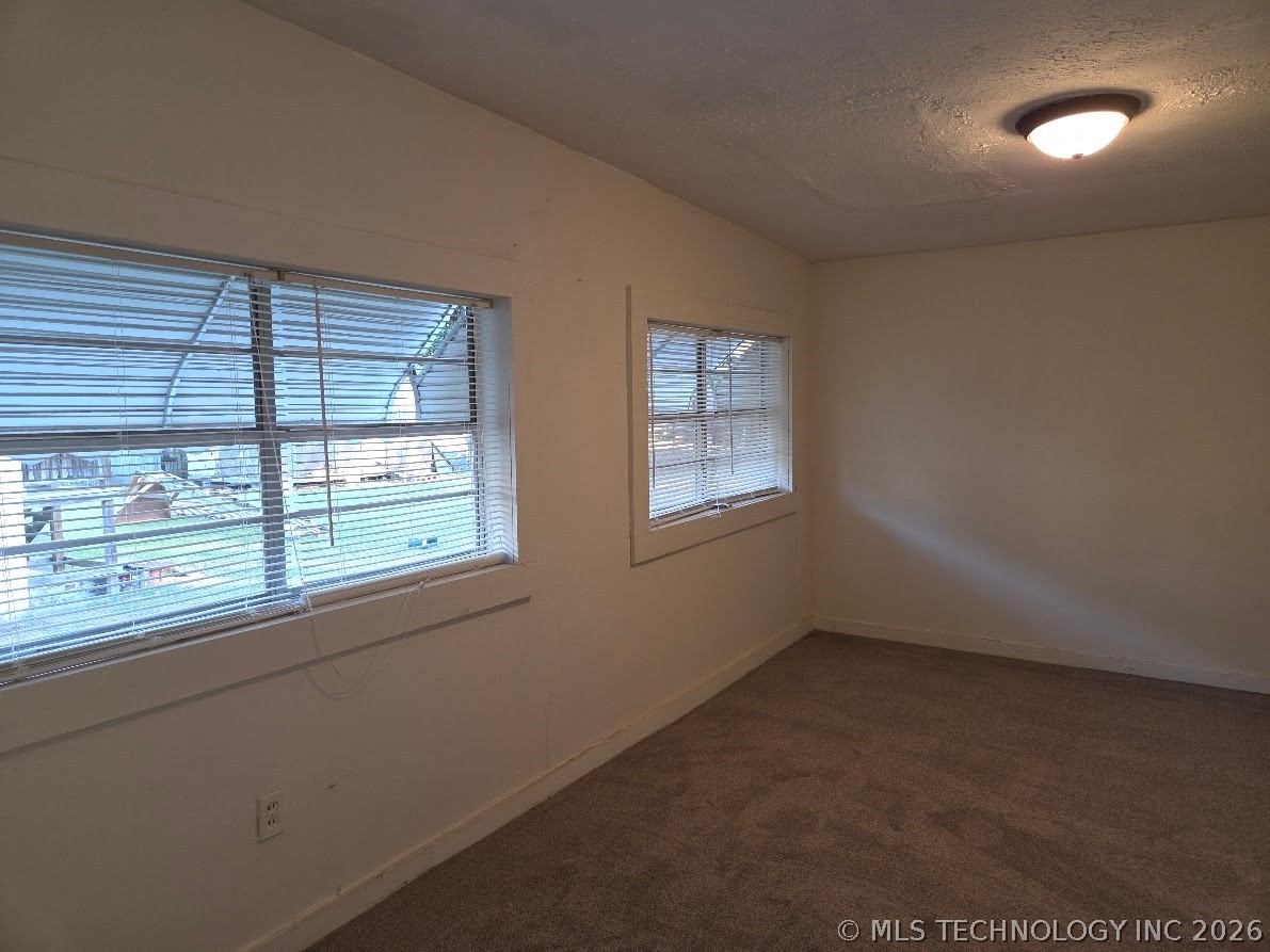 309 W Foley Property Photo 23