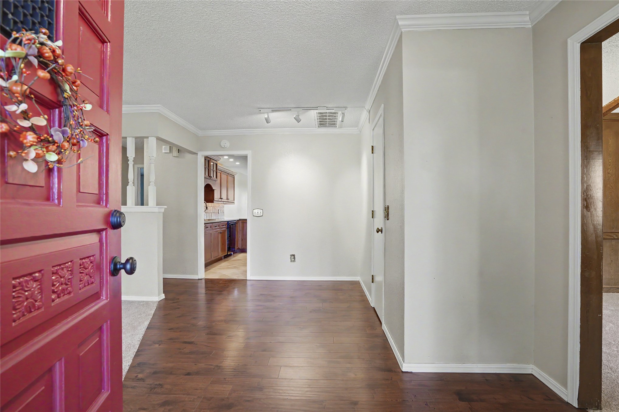 8706 E 109th Street Property Photo 5