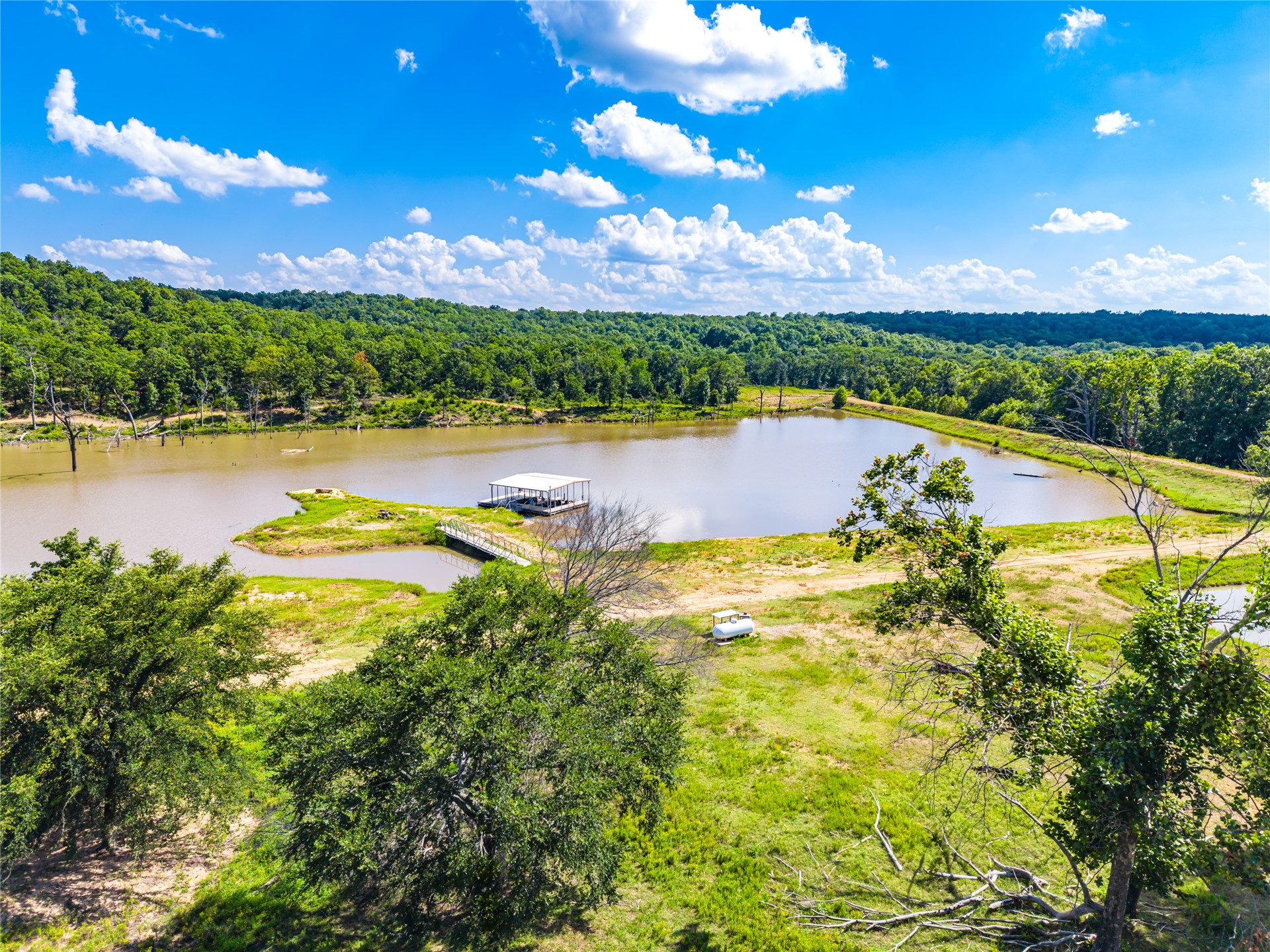 2502 N 386 Road Property Photo 5