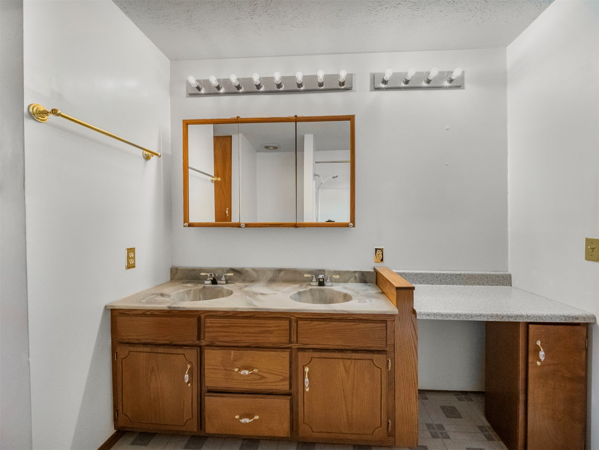 8611 N 100th Avenue W Property Photo 16