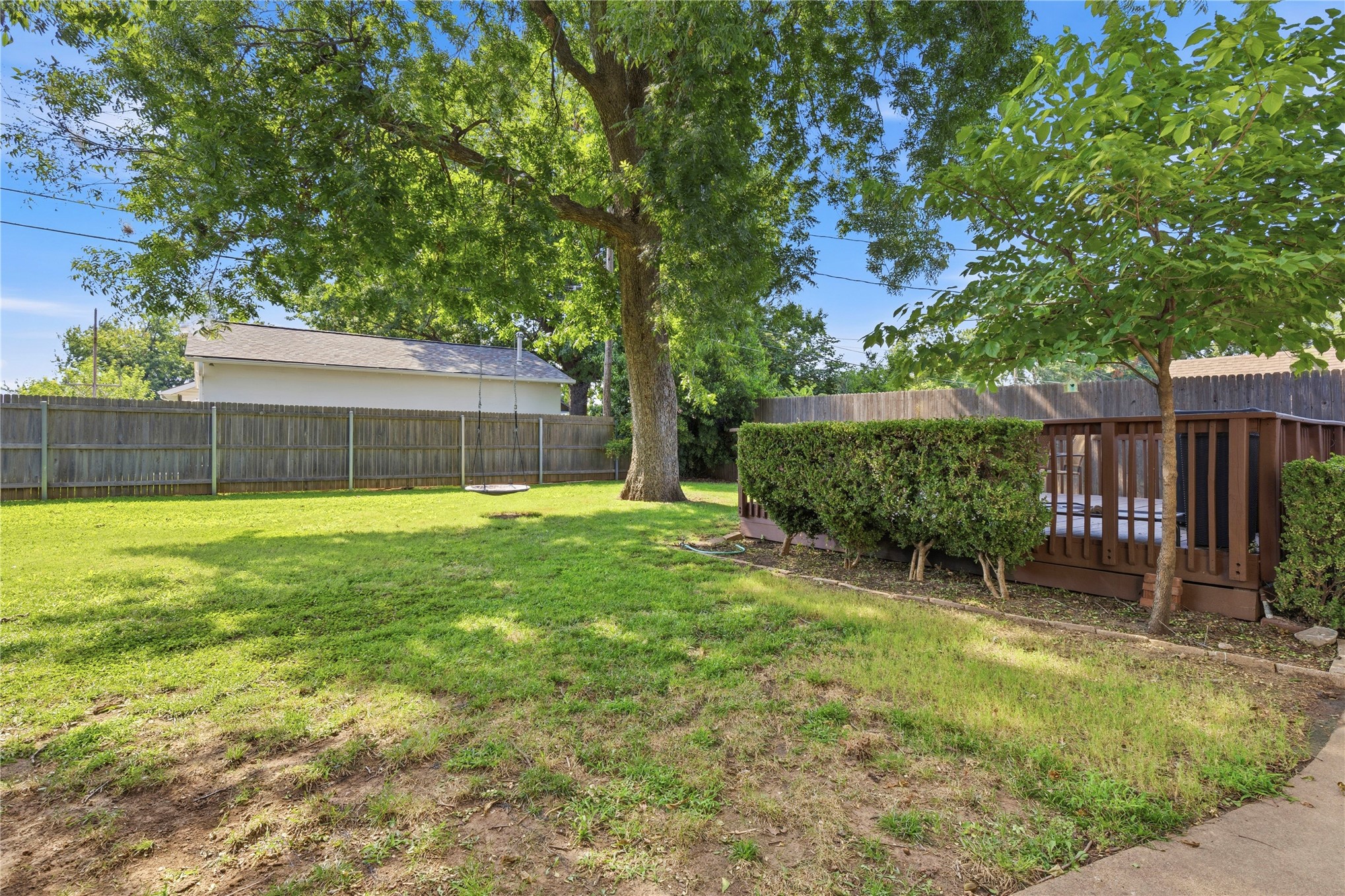 1348 S College Avenue Property Photo 27
