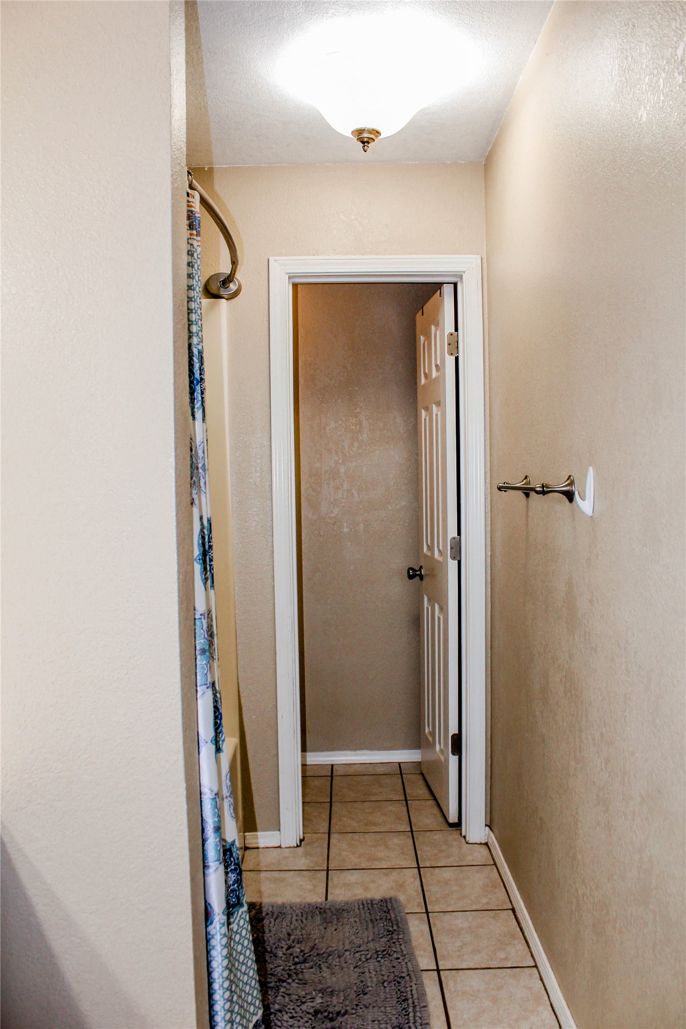 3047 Kande Property Photo 44