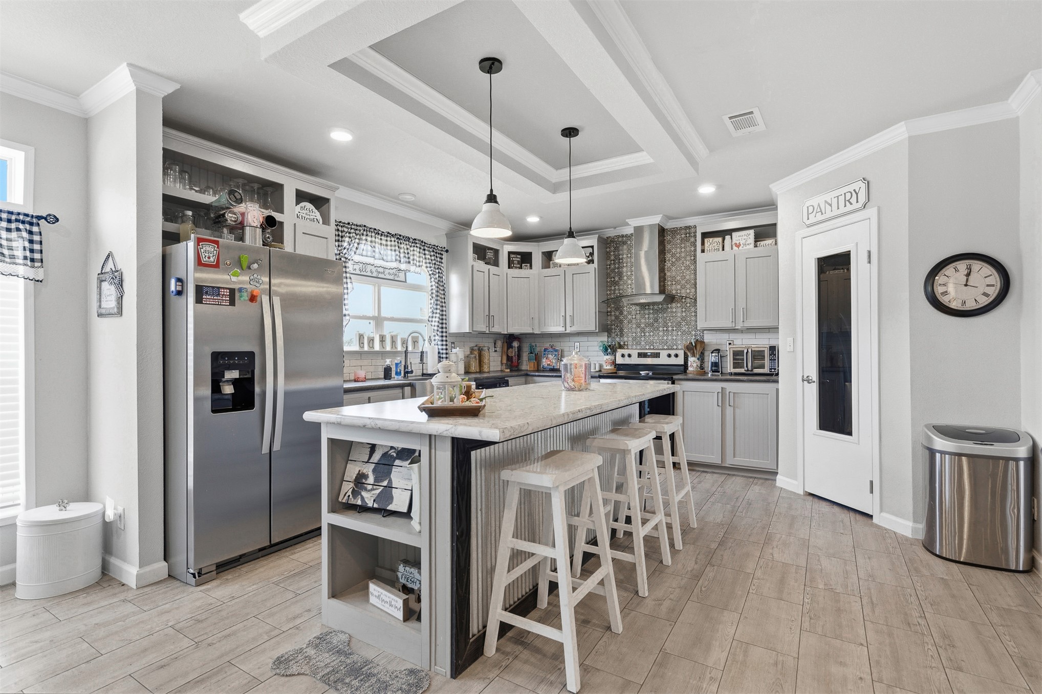 6936 Delores Road Property Photo 10