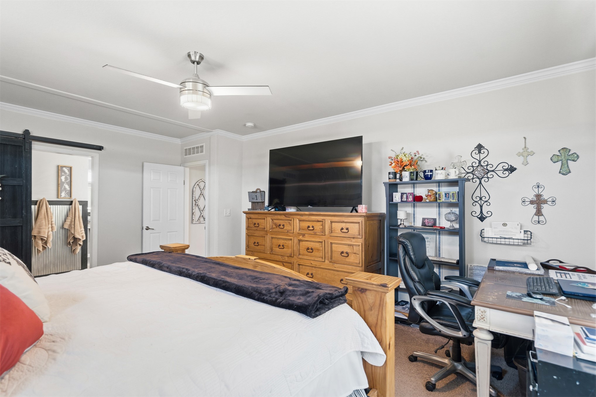 6936 Delores Road Property Photo 16