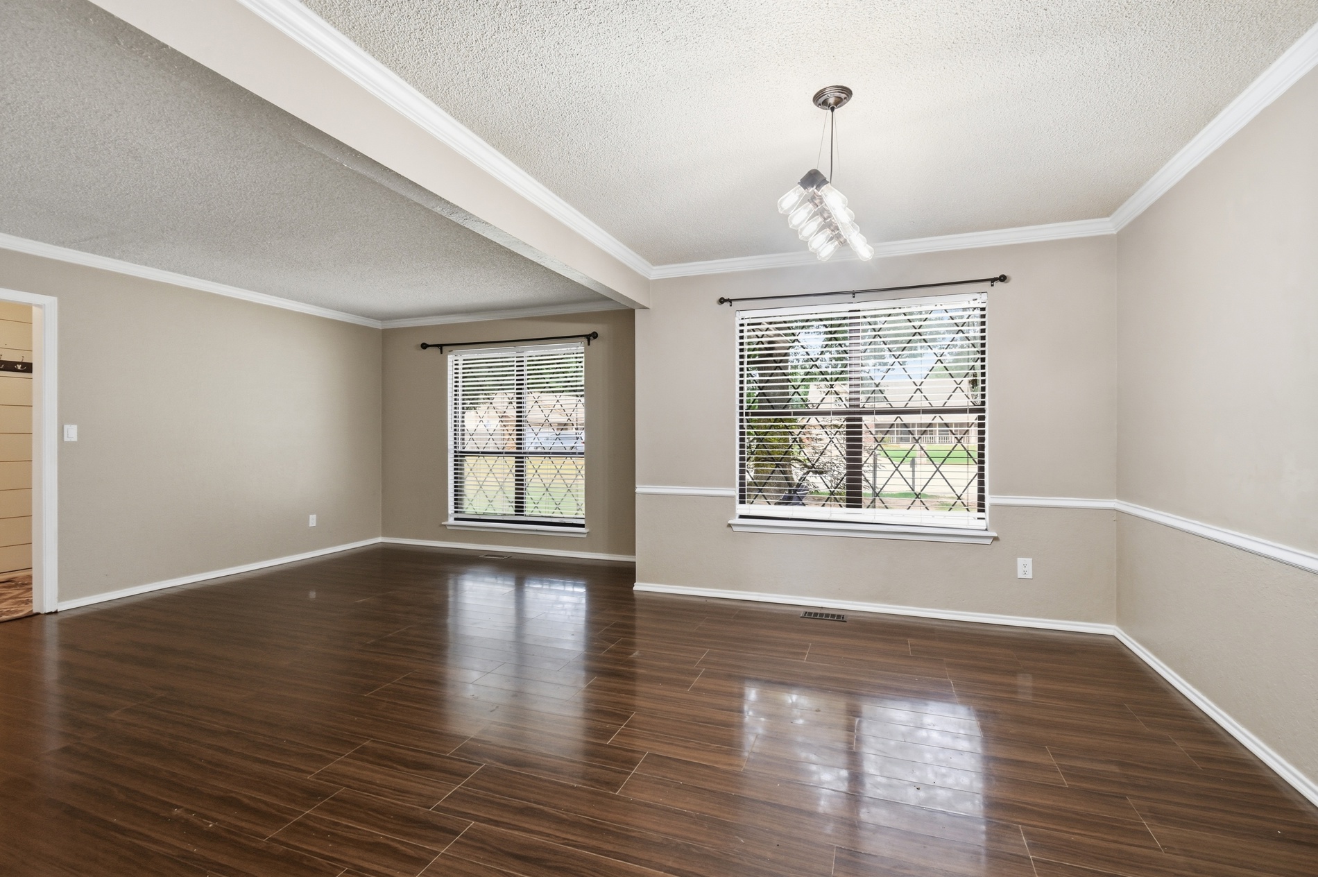 5008 E 97th Place Property Photo 11