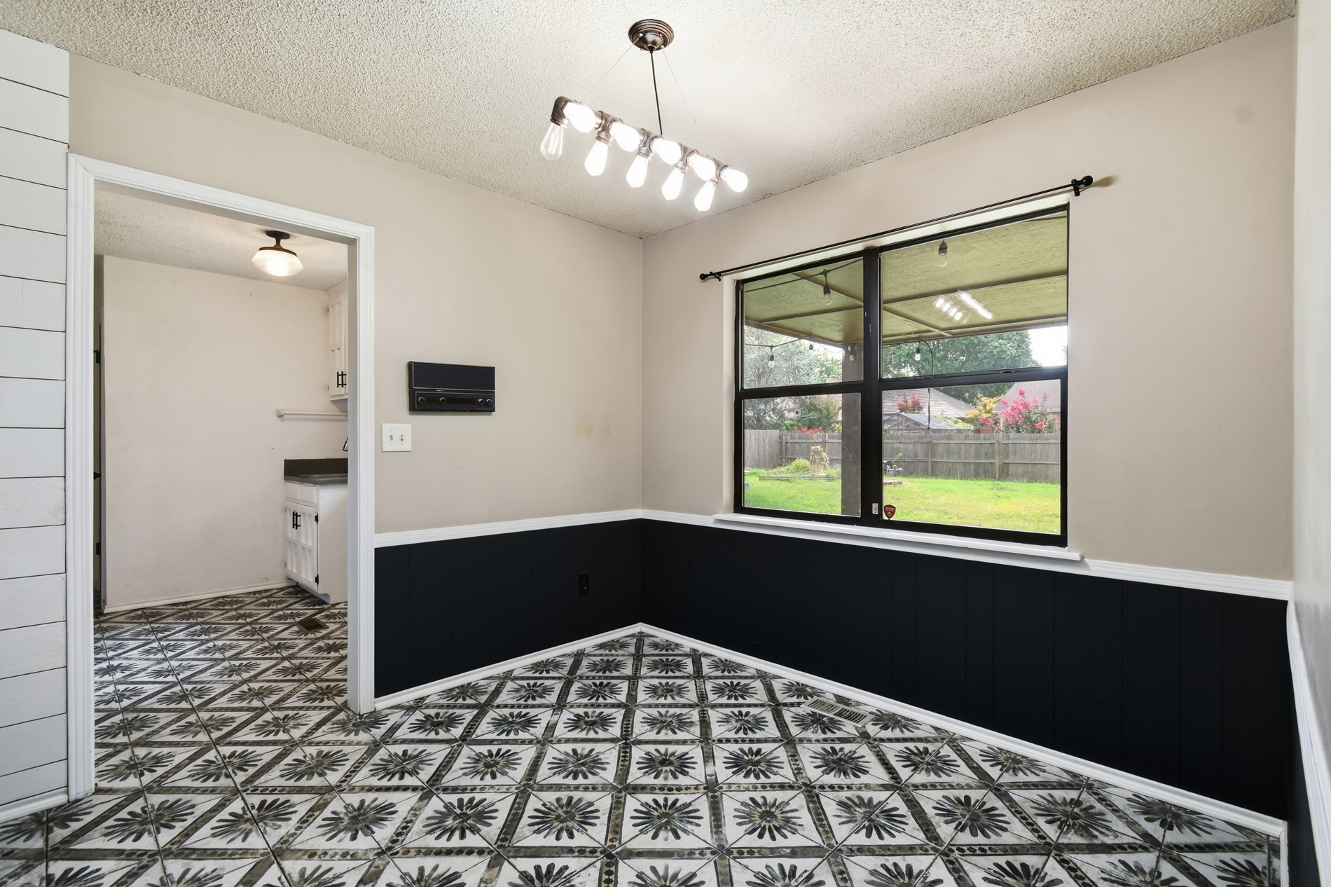 5008 E 97th Place Property Photo 18