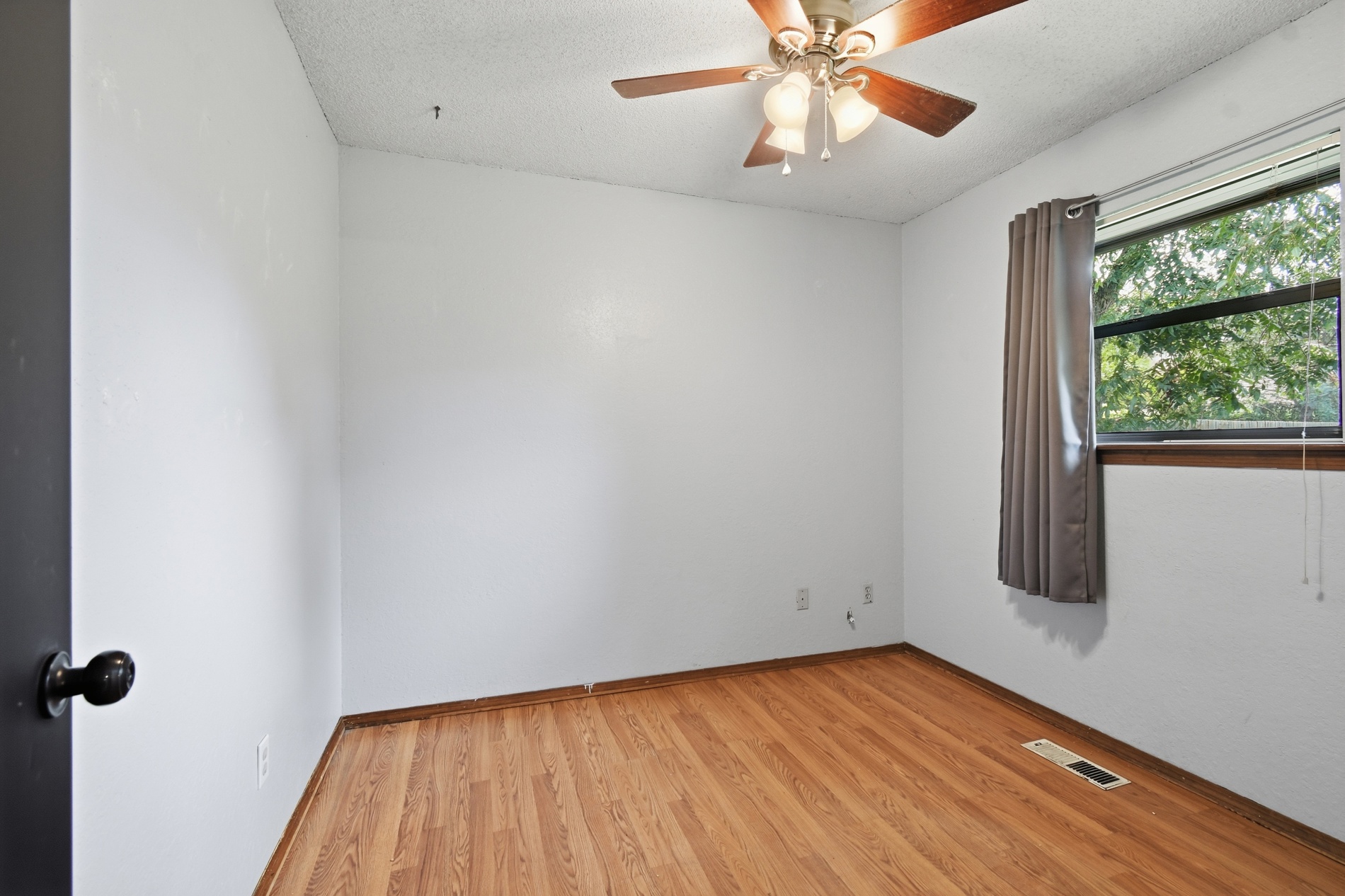 5008 E 97th Place Property Photo 21