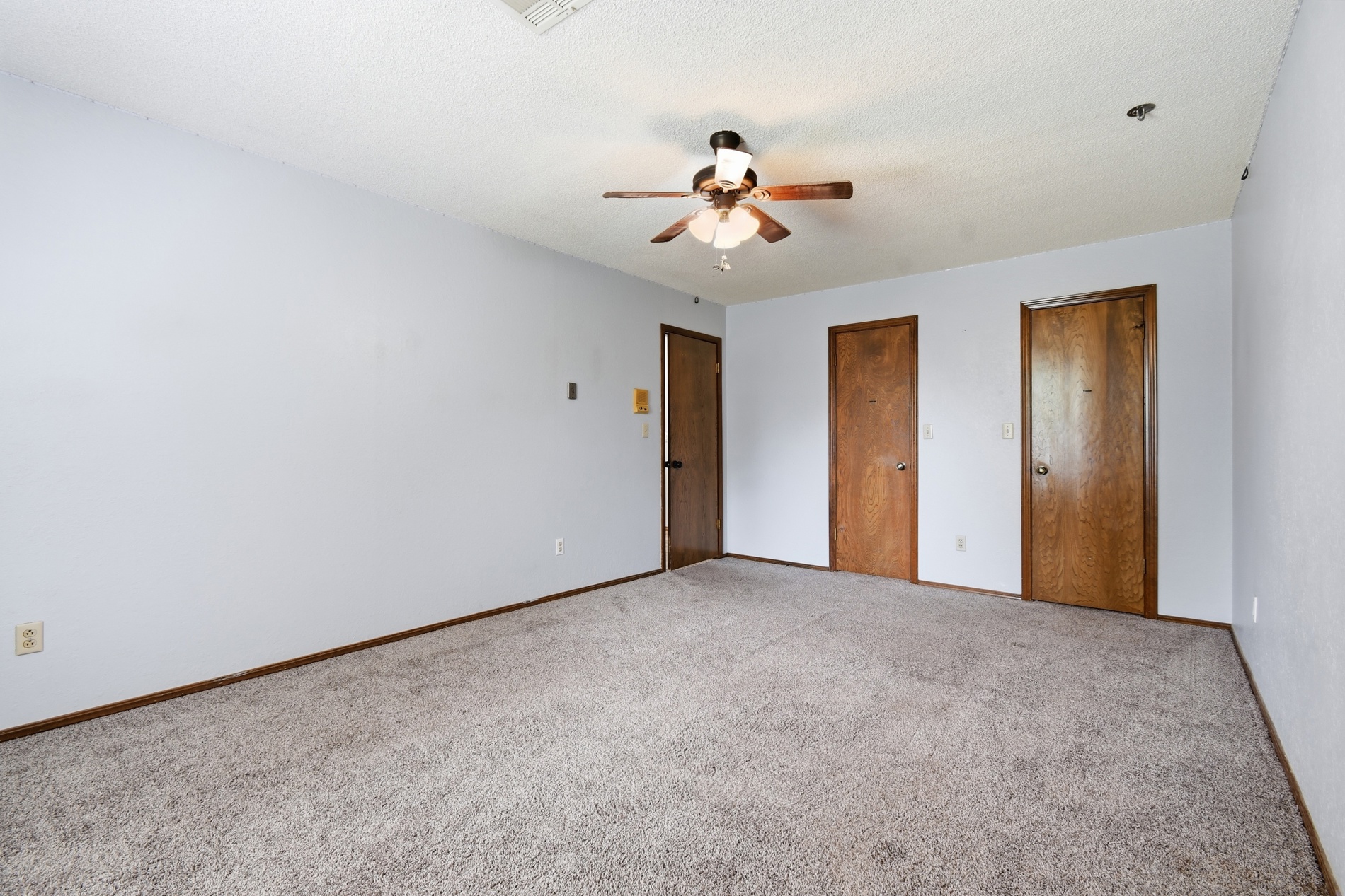 5008 E 97th Place Property Photo 32