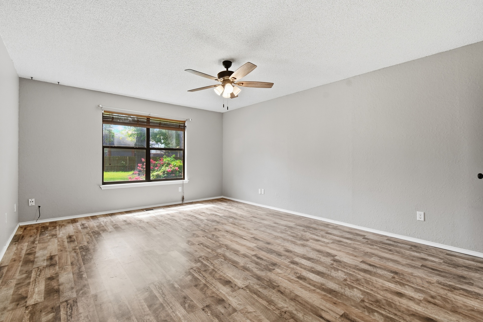 5008 E 97th Place Property Photo 38