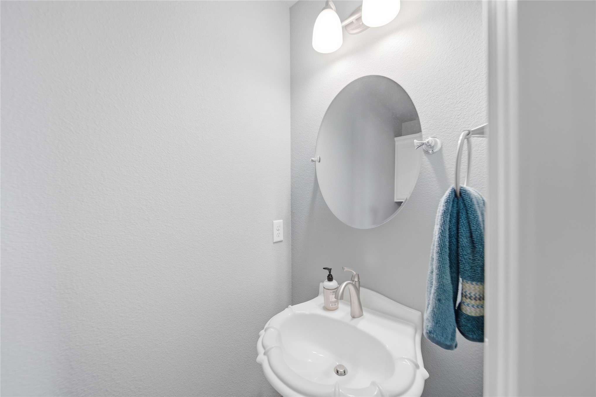 6812 S Elder Avenue Property Photo 23