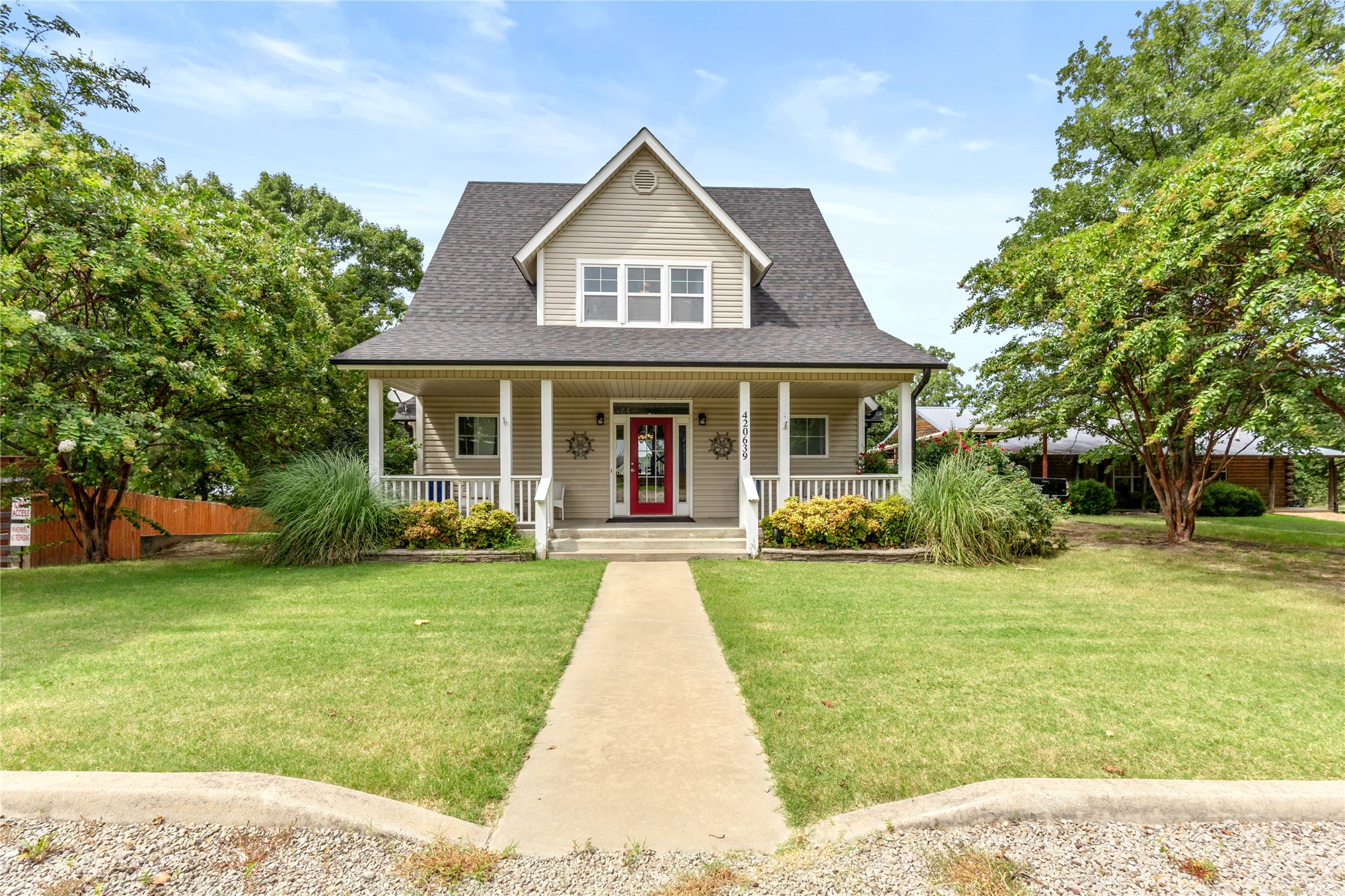 420639 E 1166 Road Property Photo 1