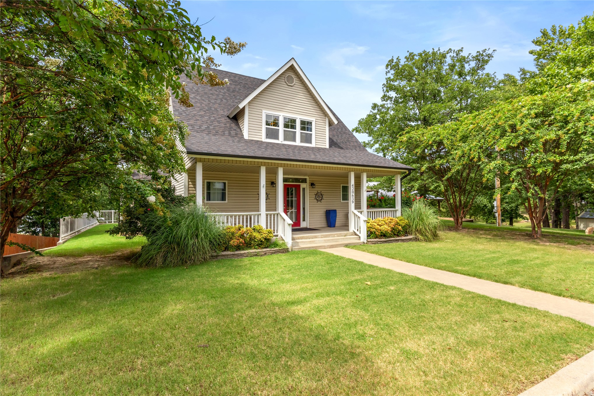 420639 E 1166 Road Property Photo 3