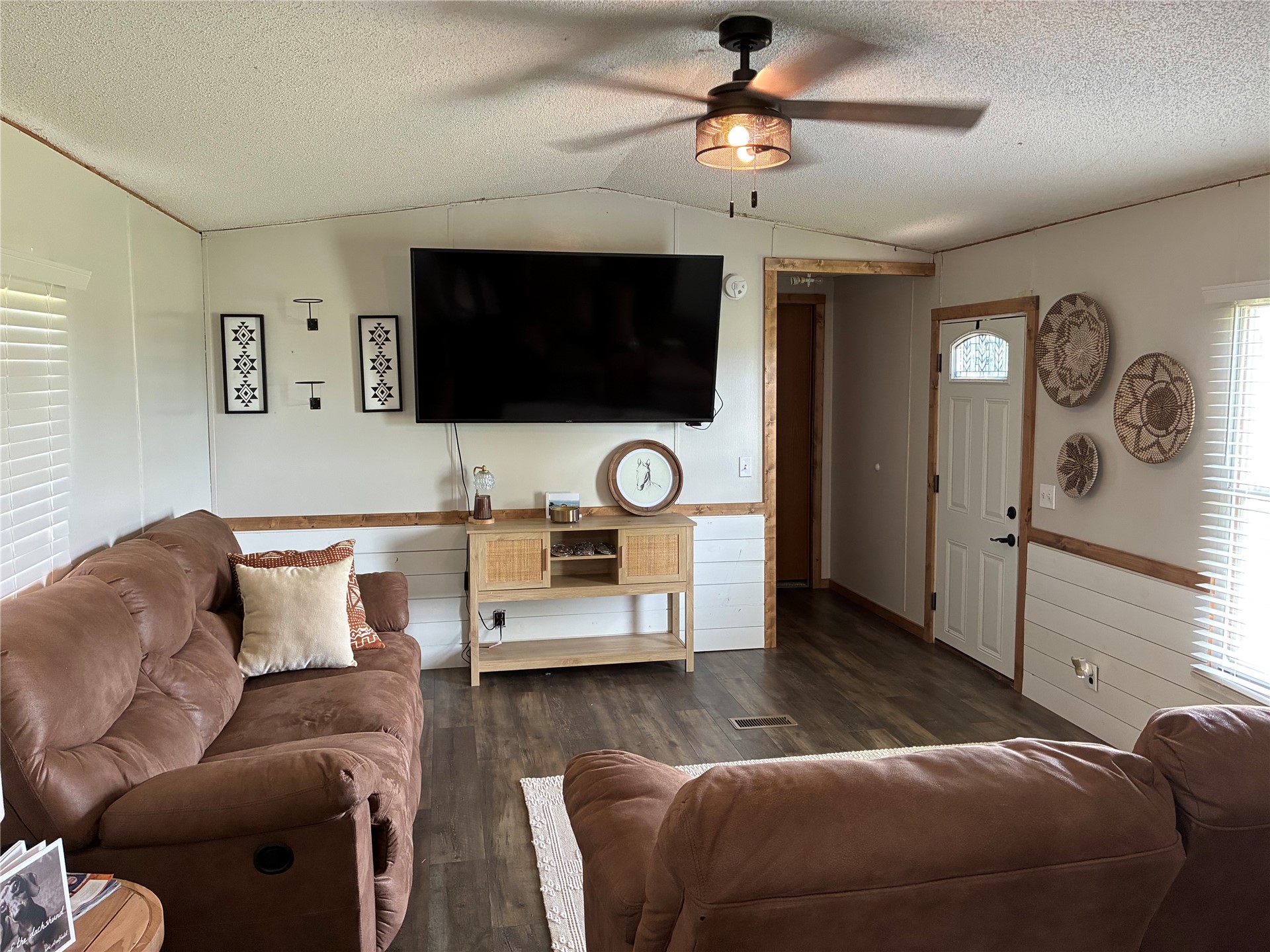 24160 Watts Road Property Photo 3