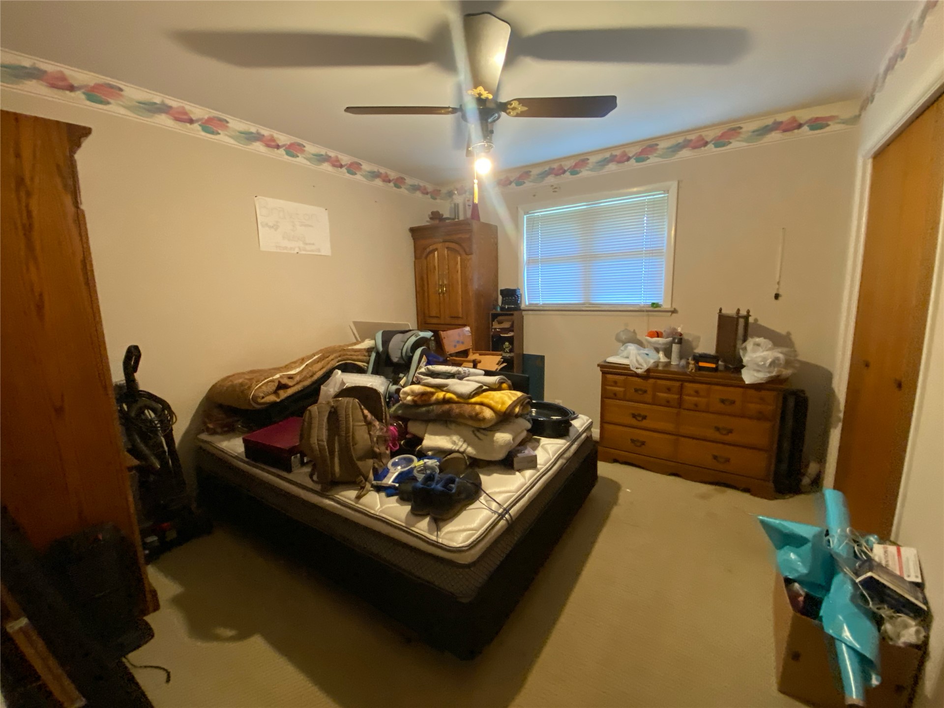 912 S Thompson Avenue Property Photo 10