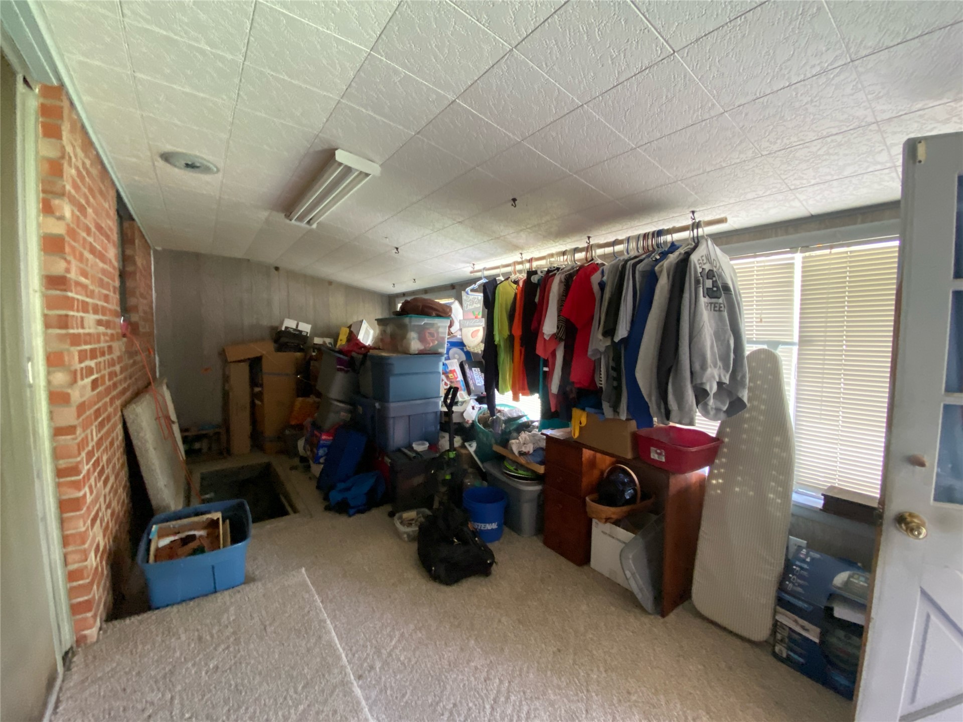 912 S Thompson Avenue Property Photo 14