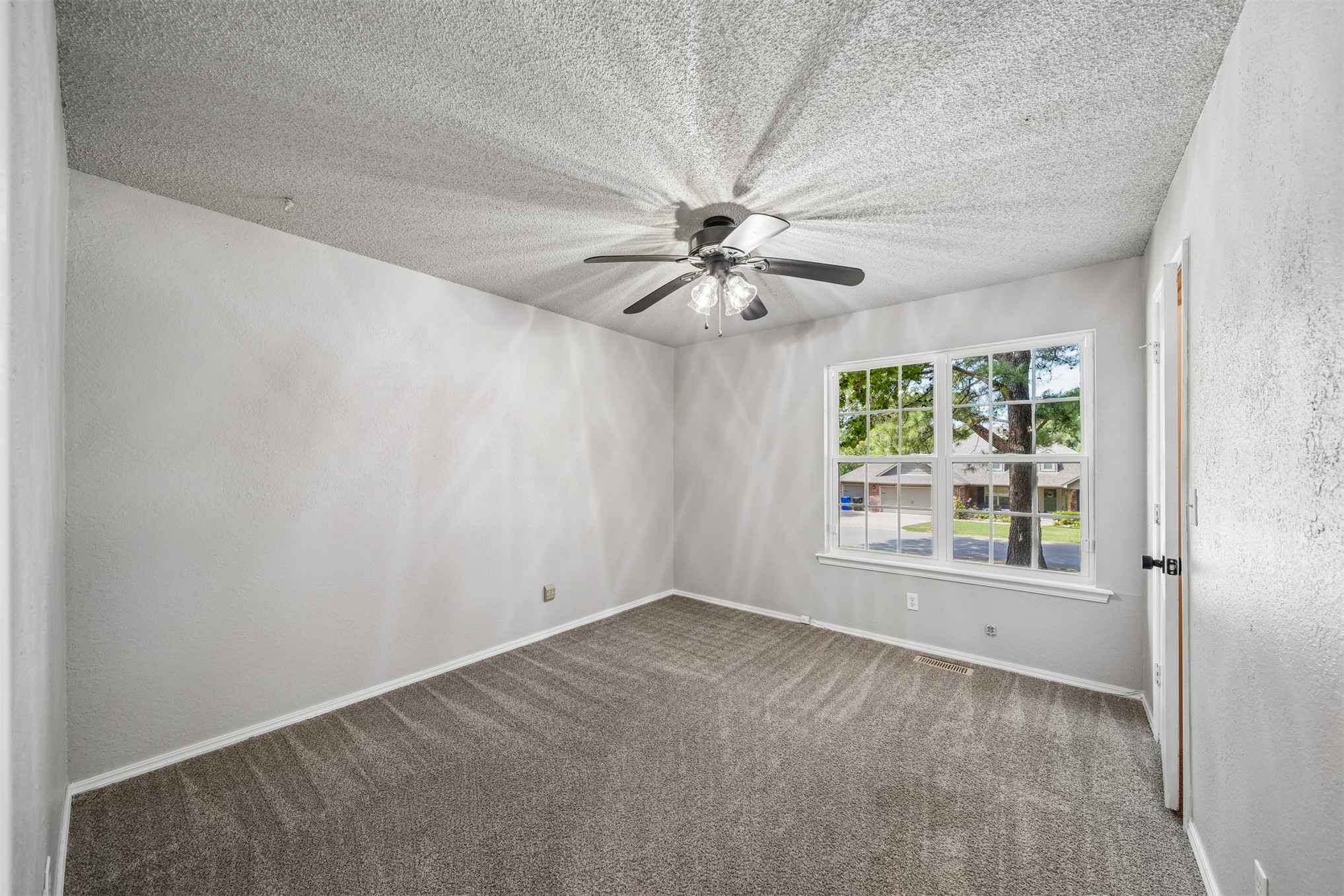 8225 Wright Place Property Photo 12
