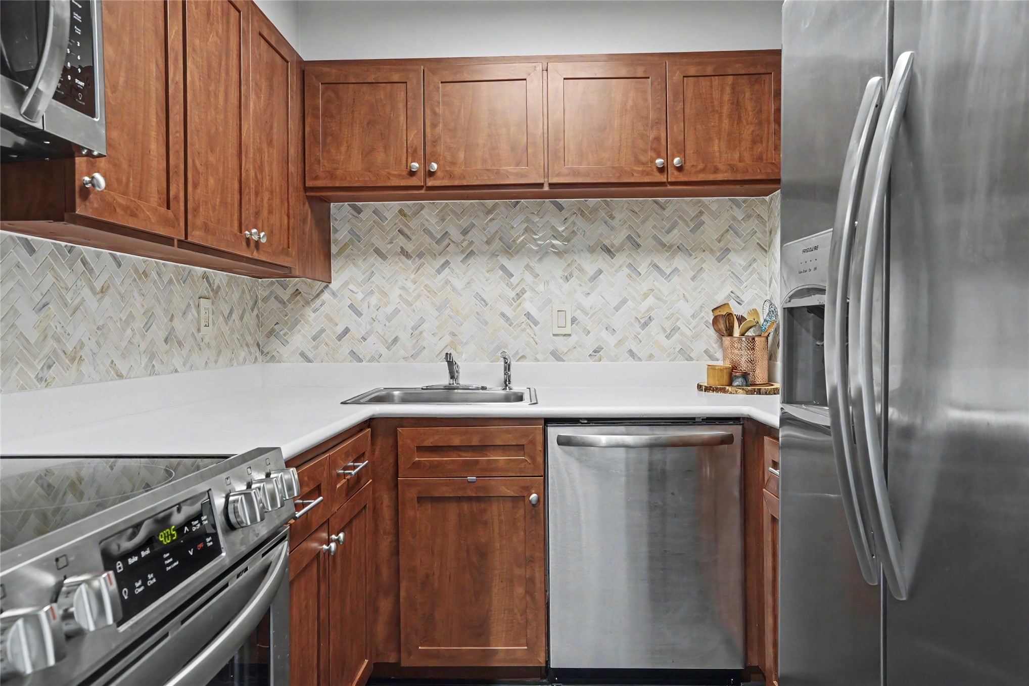 1502 S Boulder Avenue 12d Property Photo 5