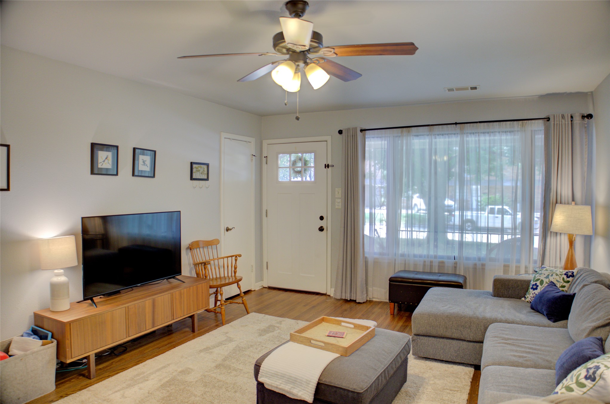 3825 S Cincinnati Avenue Property Photo 5