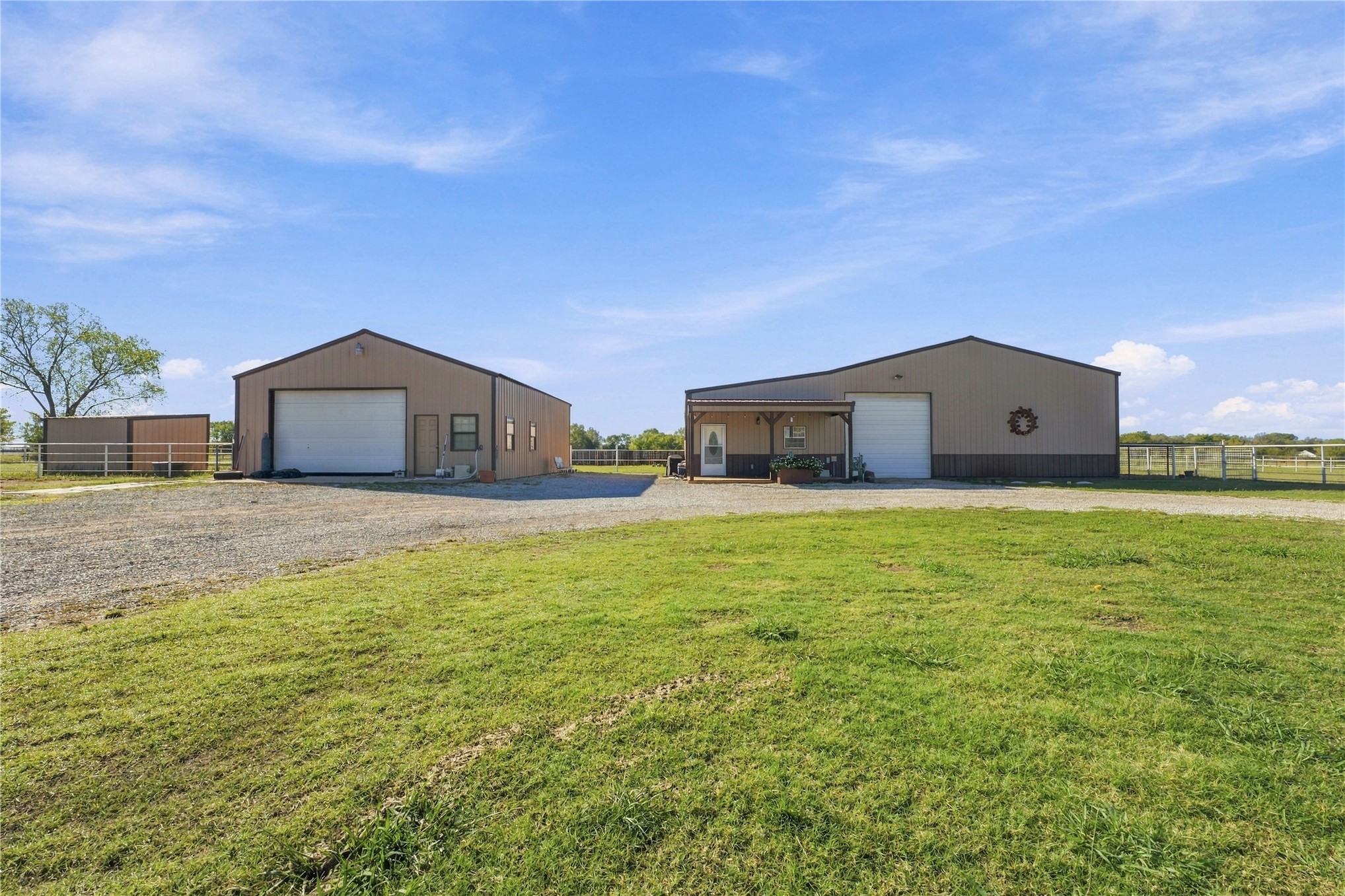 2096 E 168th Street N Property Photo 1
