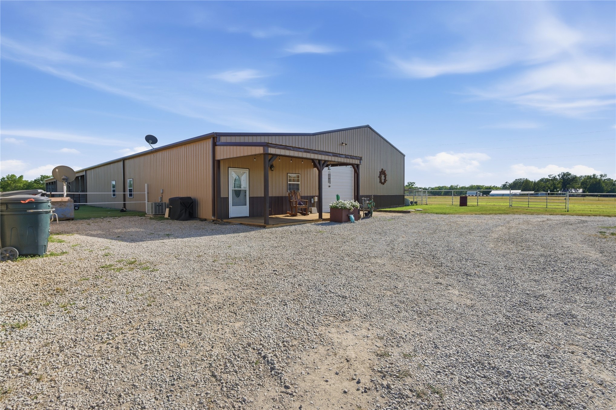 2096 E 168th Street N Property Photo 2