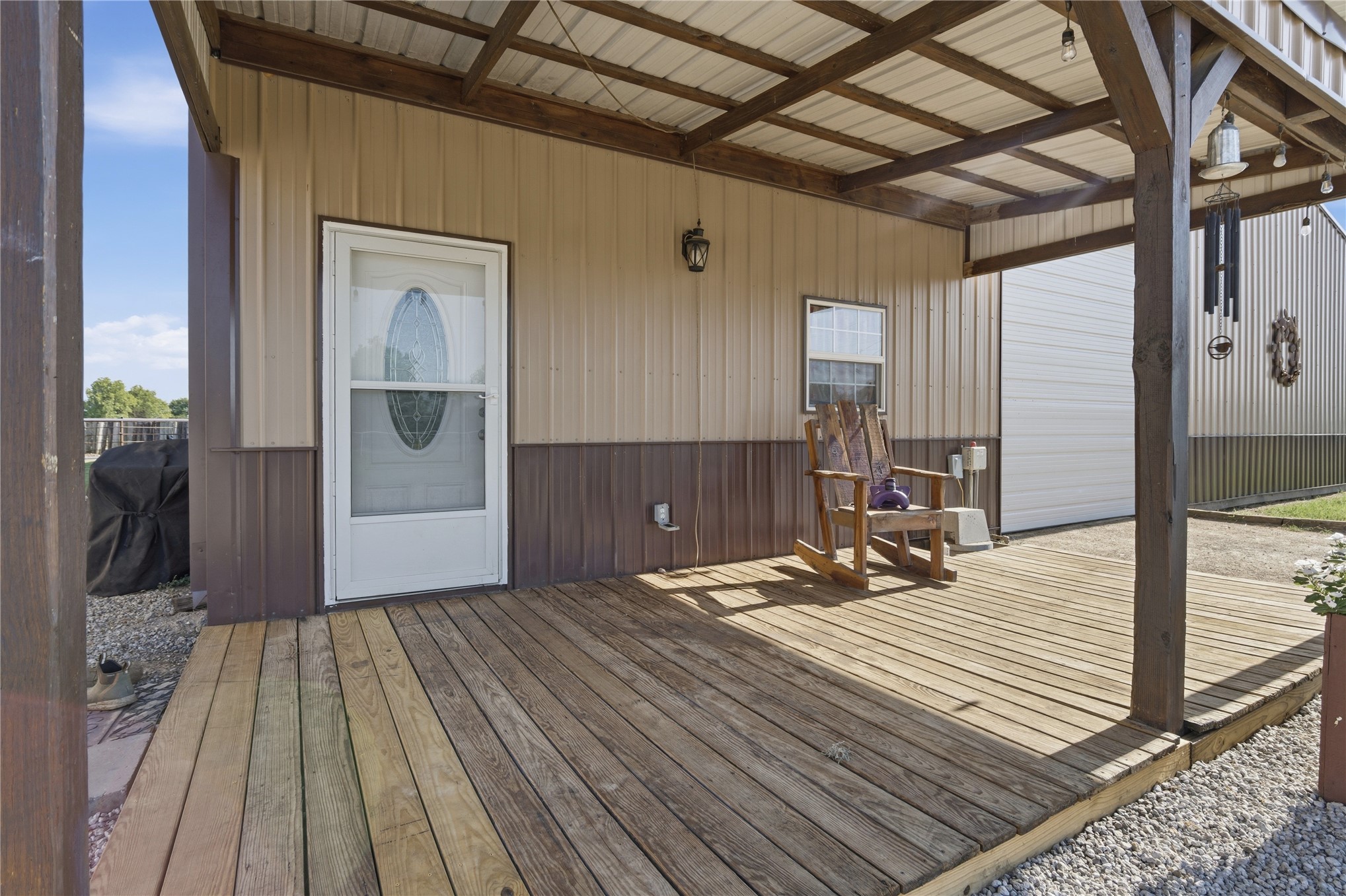 2096 E 168th Street N Property Photo 3