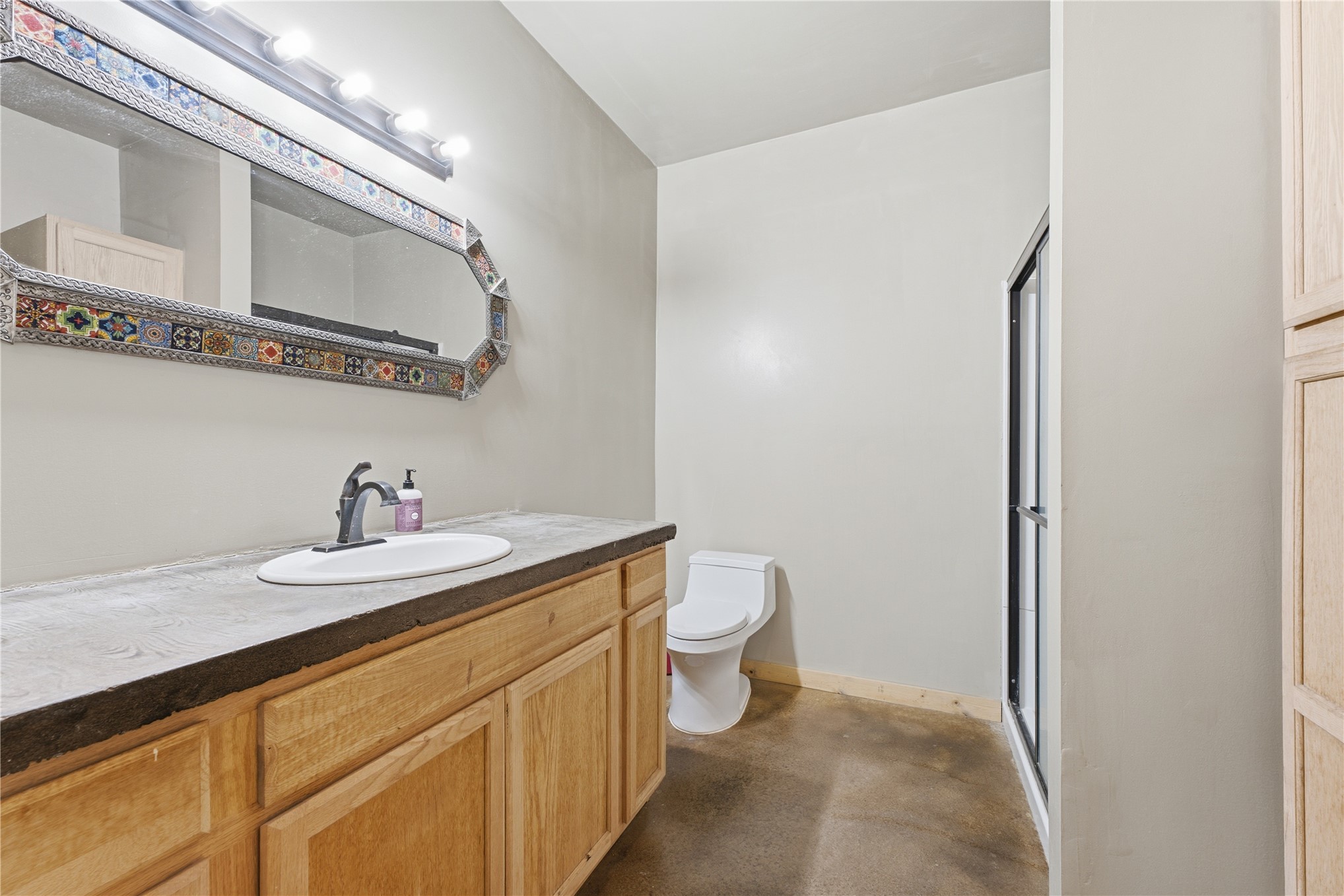 2096 E 168th Street N Property Photo 13