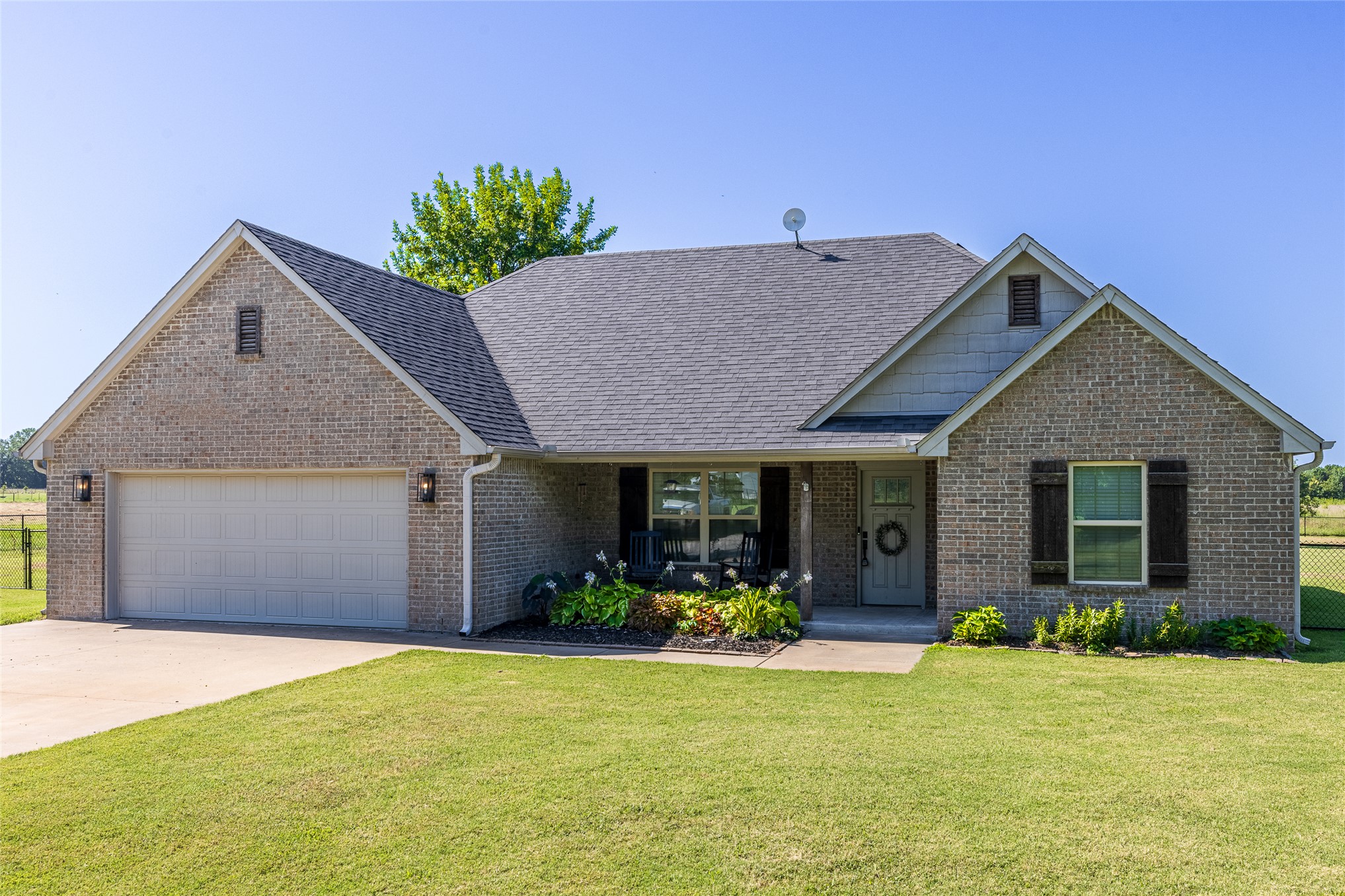 10168 E 445 Road Property Photo 1