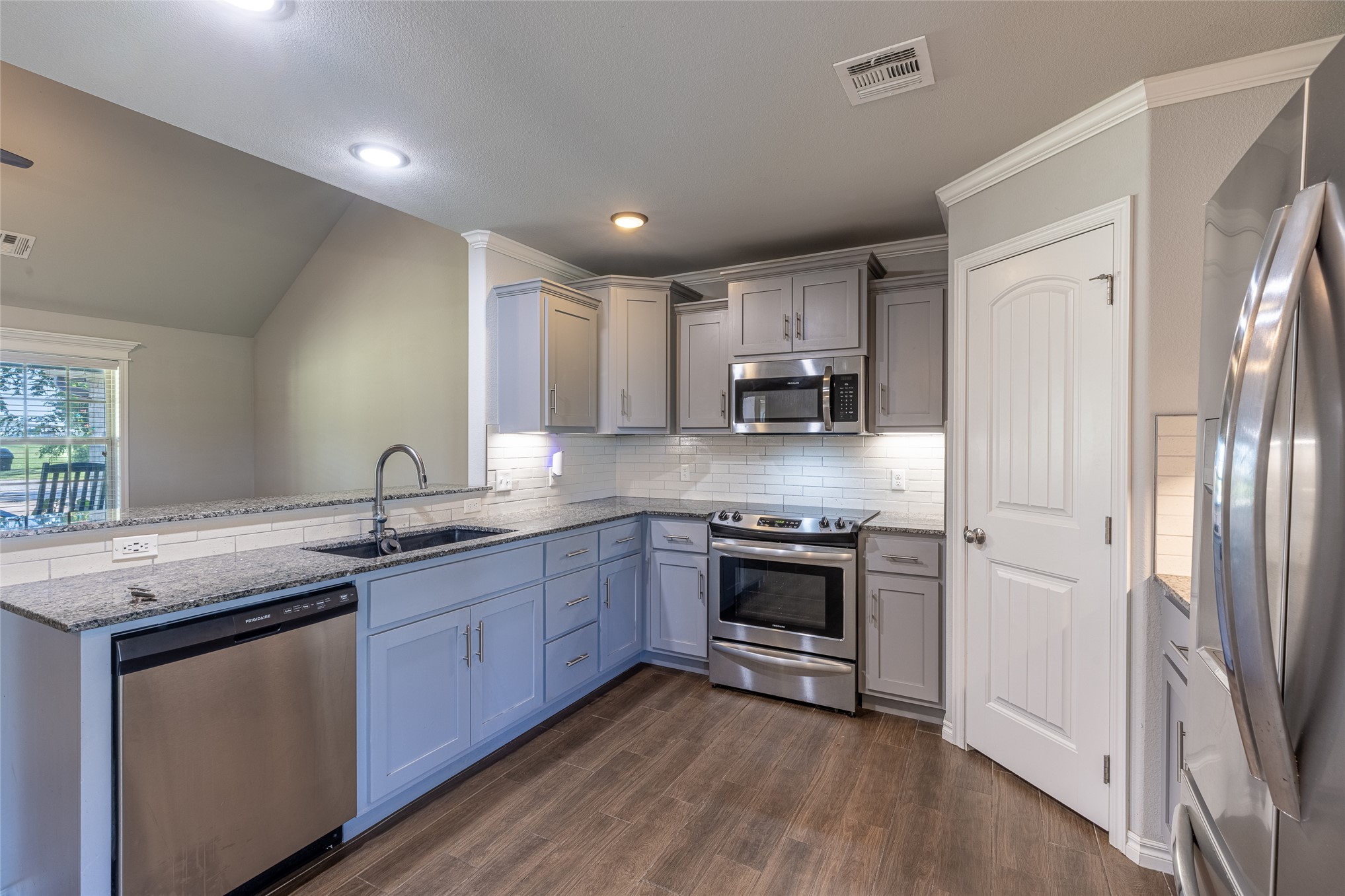 10168 E 445 Road Property Photo 12