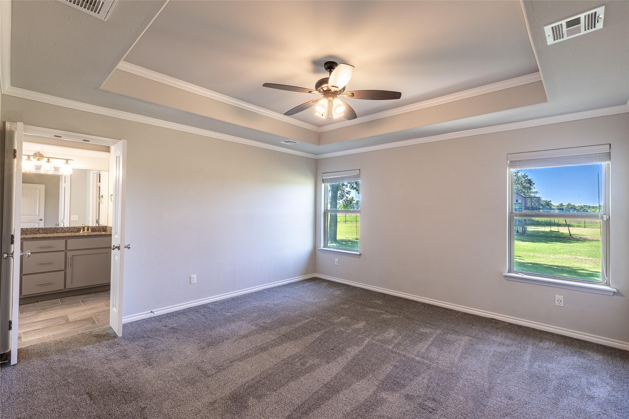 10168 E 445 Road Property Photo 14