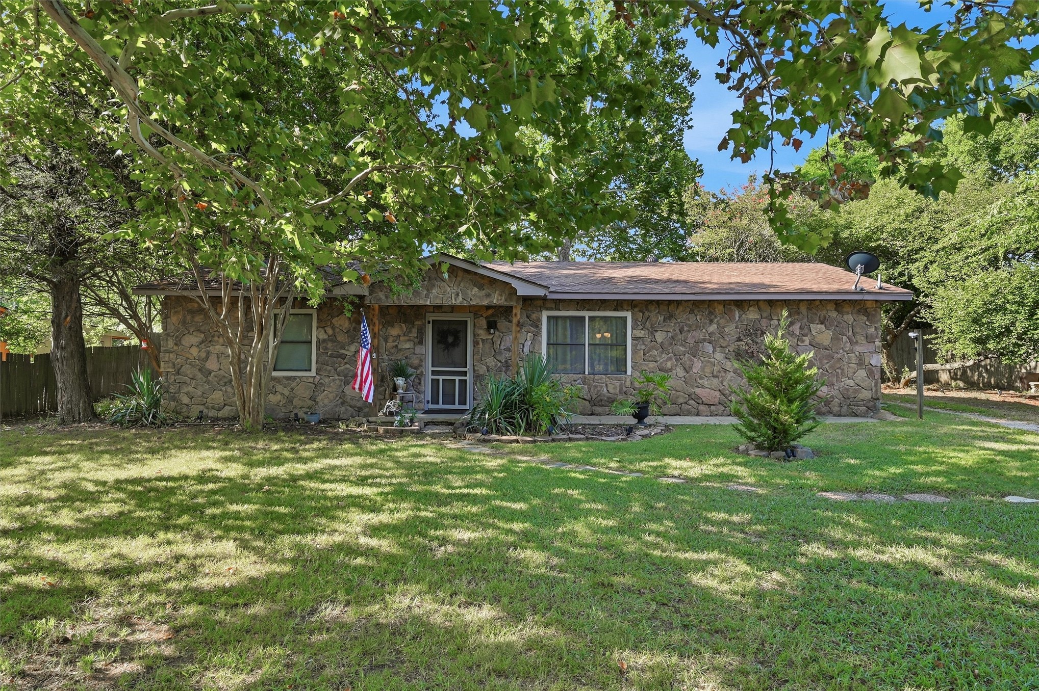 2615 Rodeo Property Photo 1
