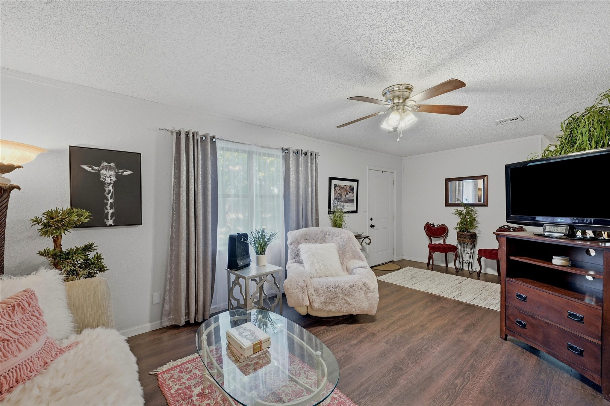 2615 Rodeo Property Photo 5