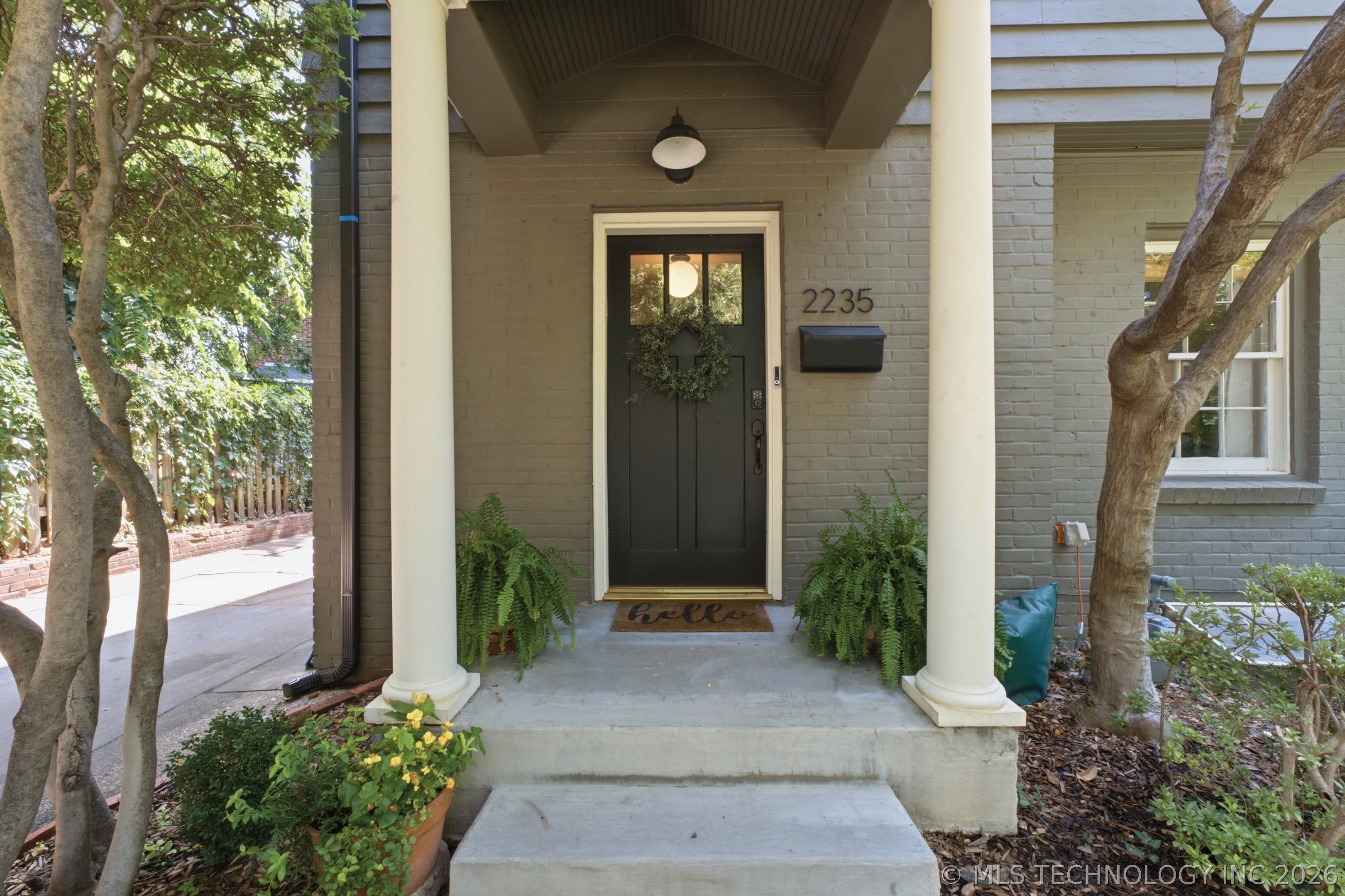 2235 S Saint Louis Avenue Property Photo 7