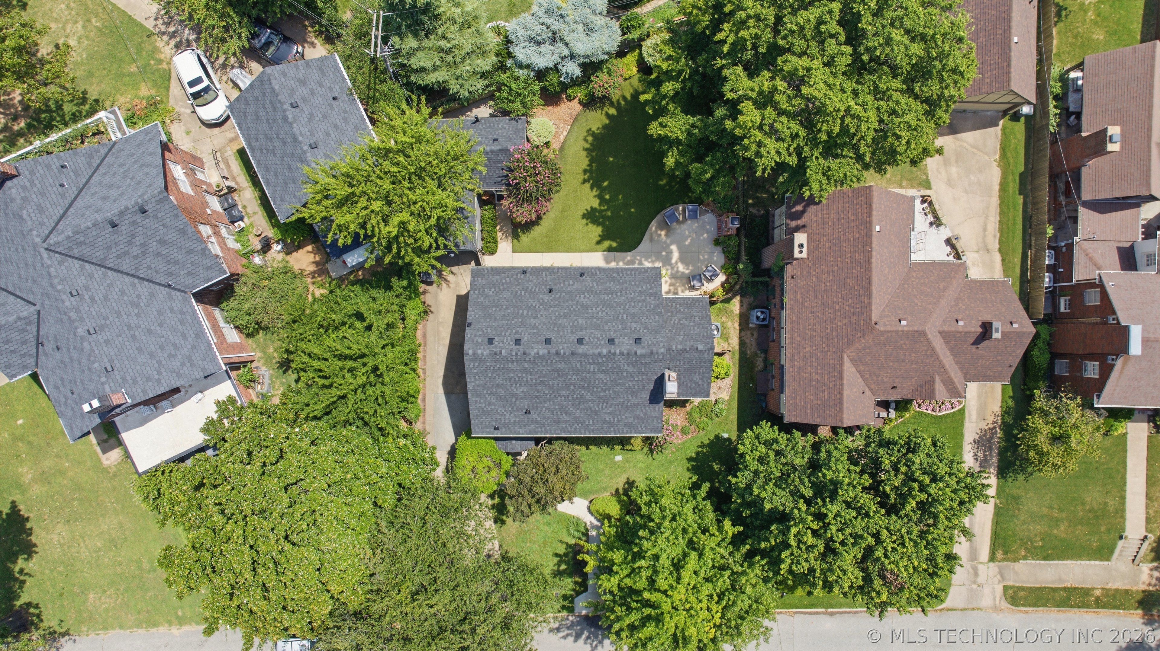 2235 S Saint Louis Avenue Property Photo 45