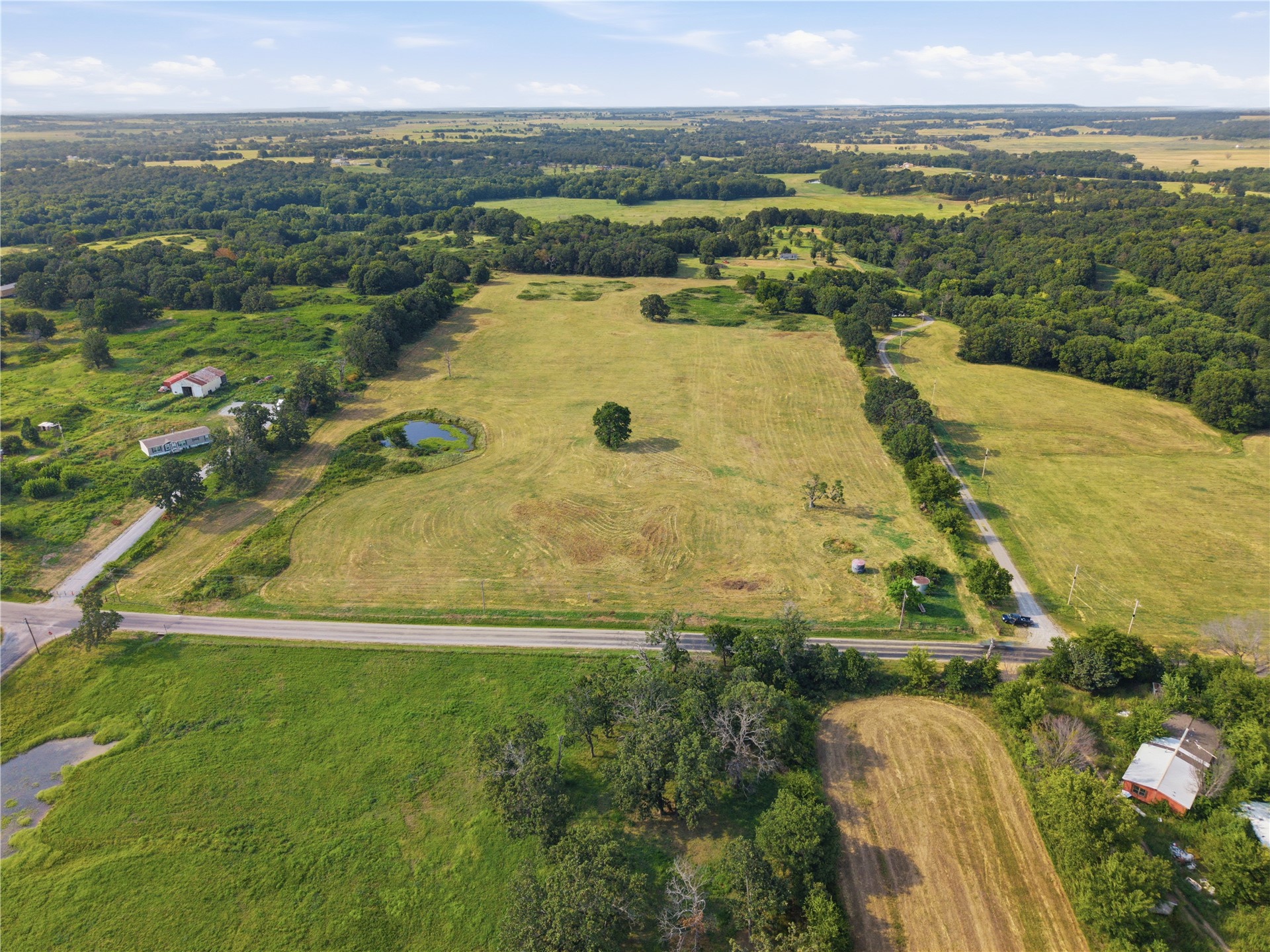 20 320 Road Property Photo 2